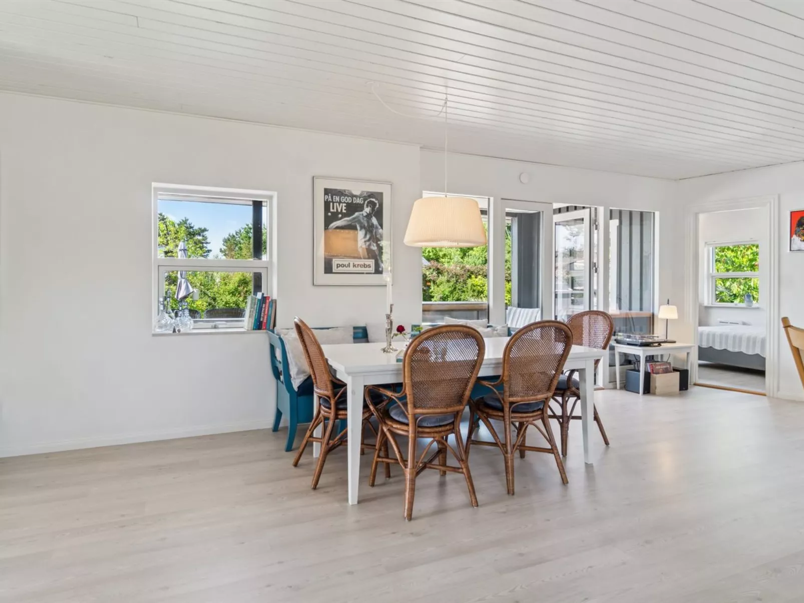 "Botwith" - 125m from the sea-Binnen