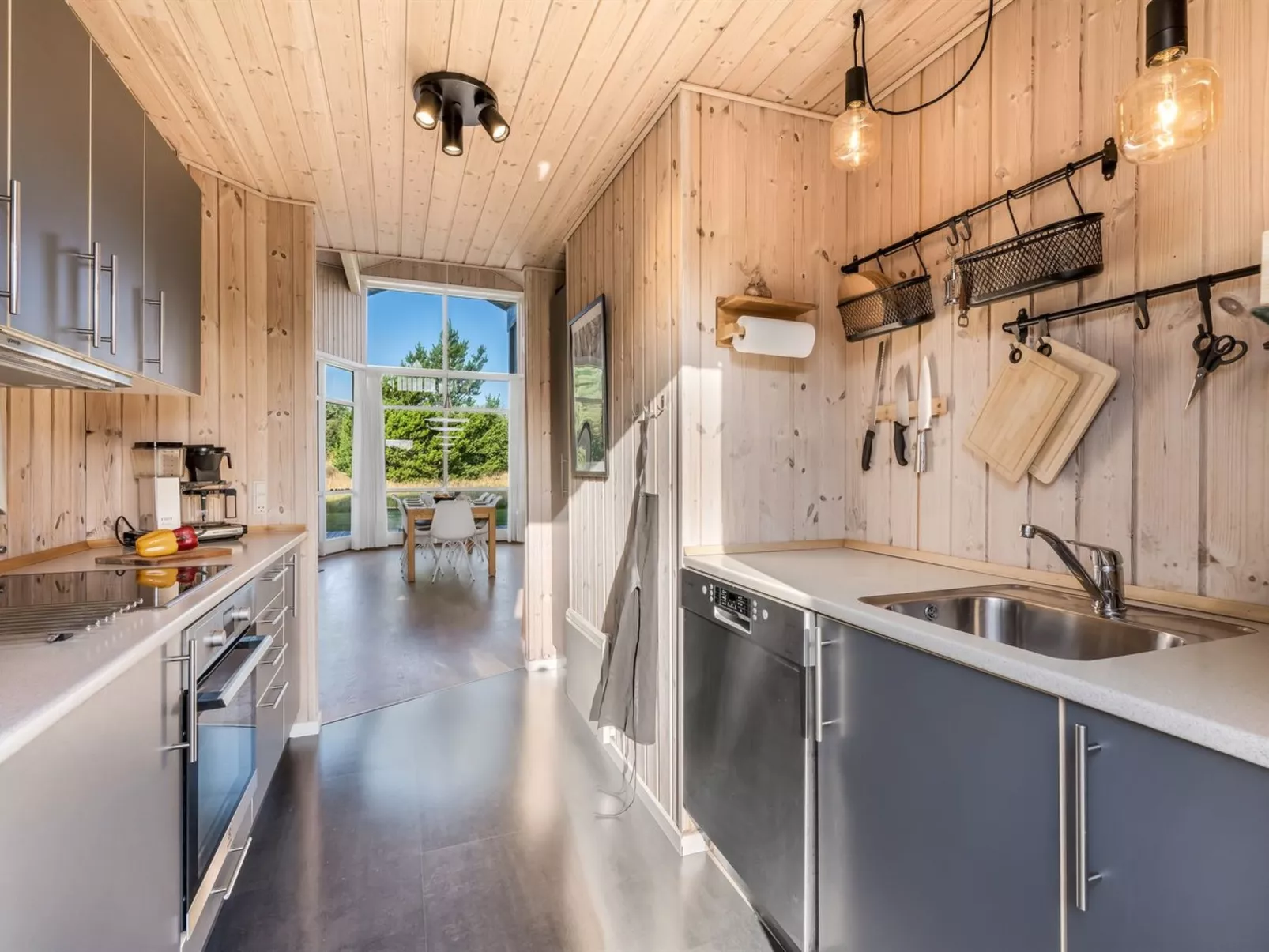 "Kanerva" -  from the sea-Binnen