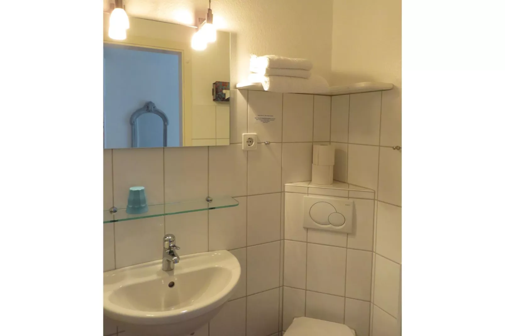 Ferienhaus Hilligenlei-Badkamer