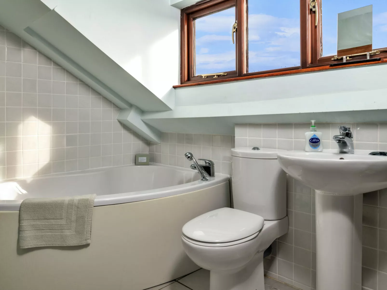 Dolwar Cottage-Binnen