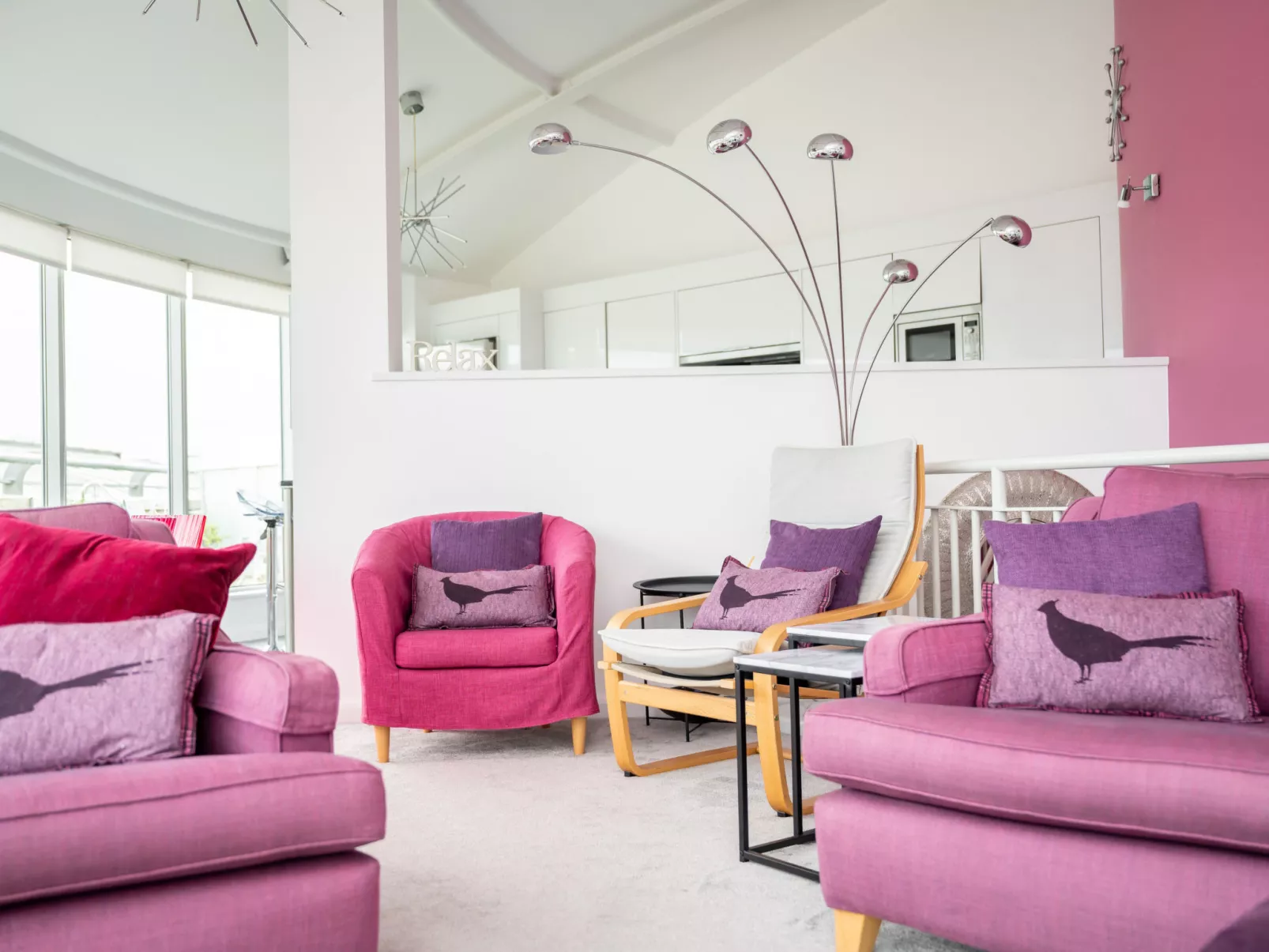 The Penthouse at 611 Westgate-Binnen