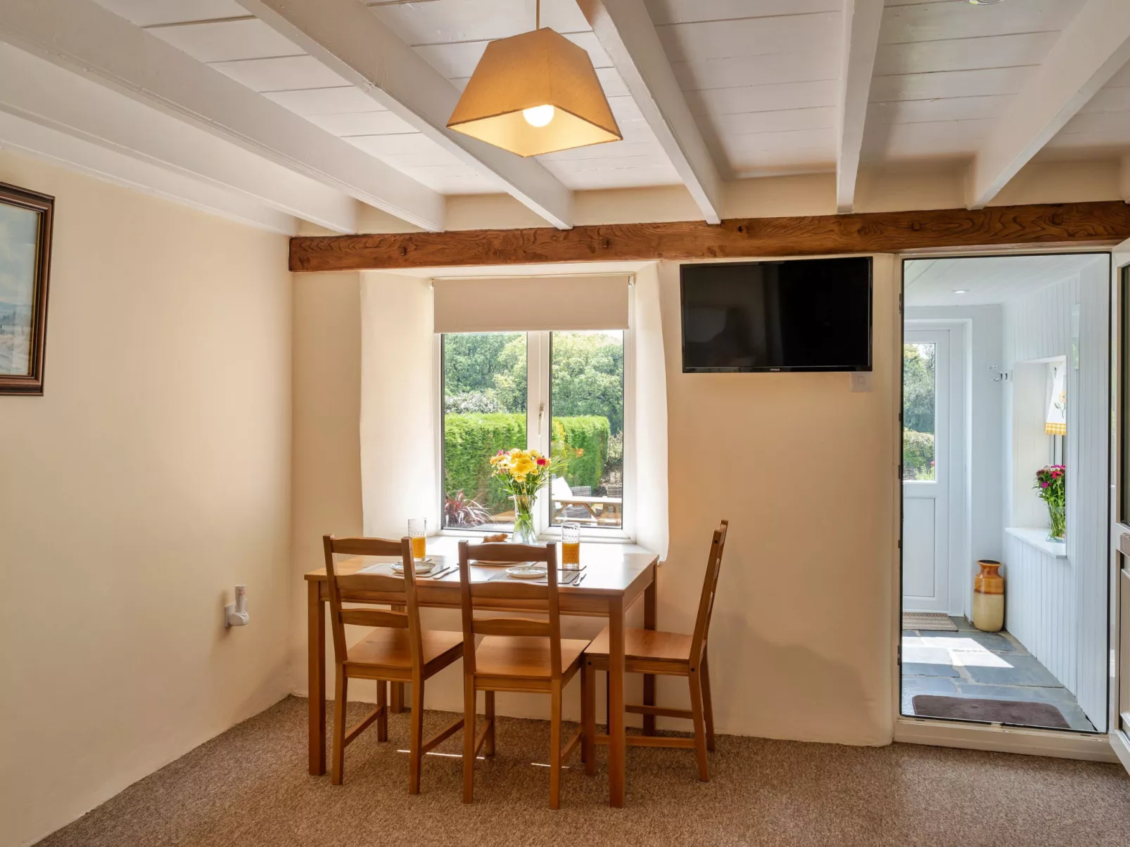 Cutkieve Farm Cottage-Binnen