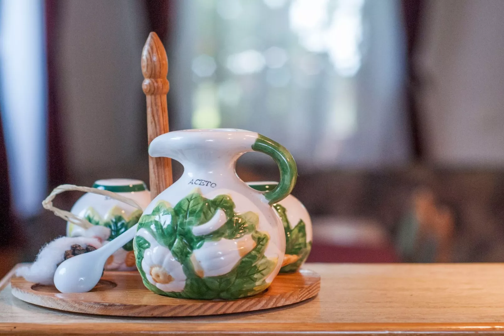 Rustic Charm Cottage Country House with Sauna - Five Bedroom  Holiday Home with Sauna-Binnen