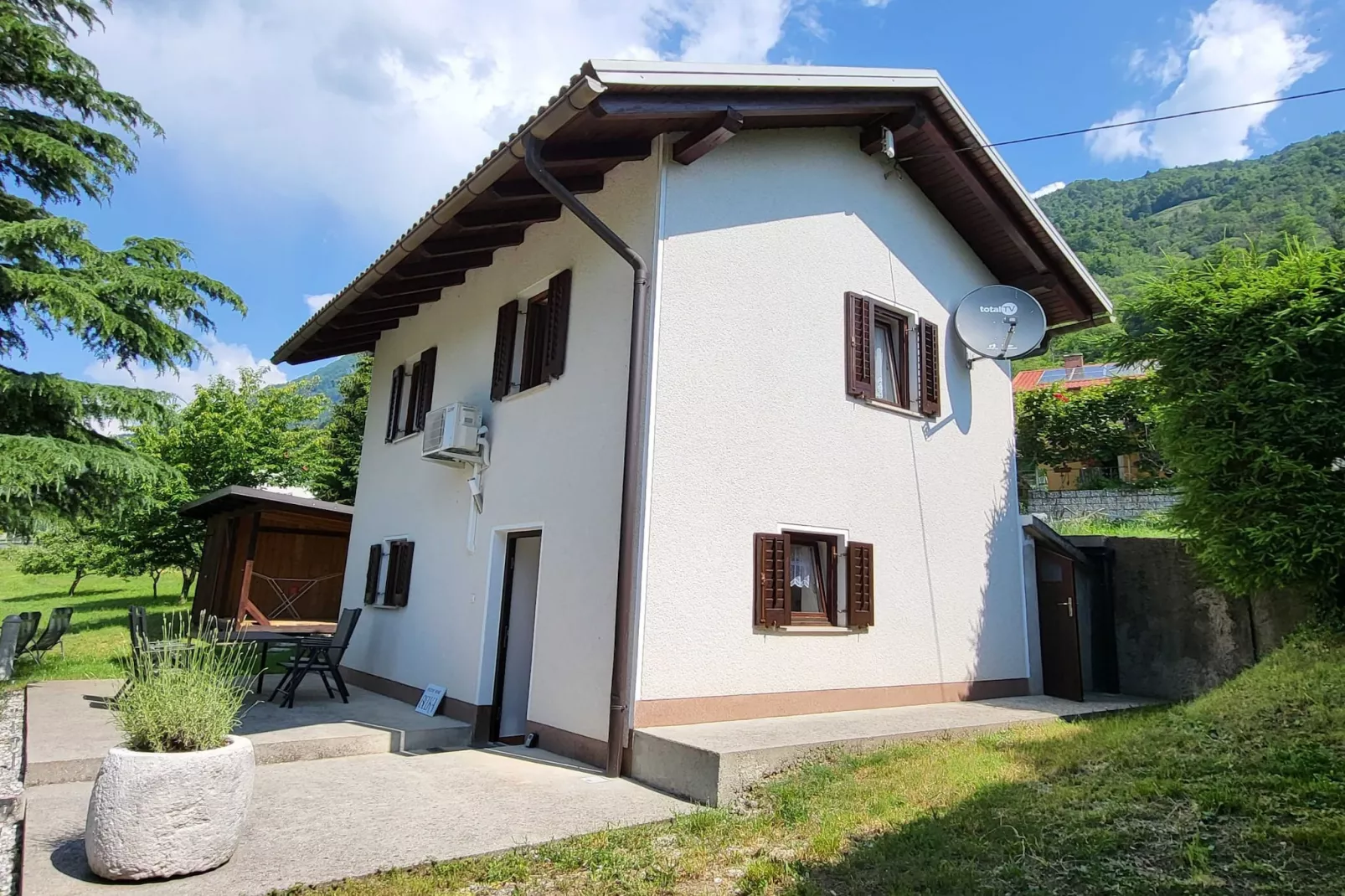 Peaceful Countryside Holiday Home with Terrace - One Bedroom Holiday Home with Terrace-Buitenlucht