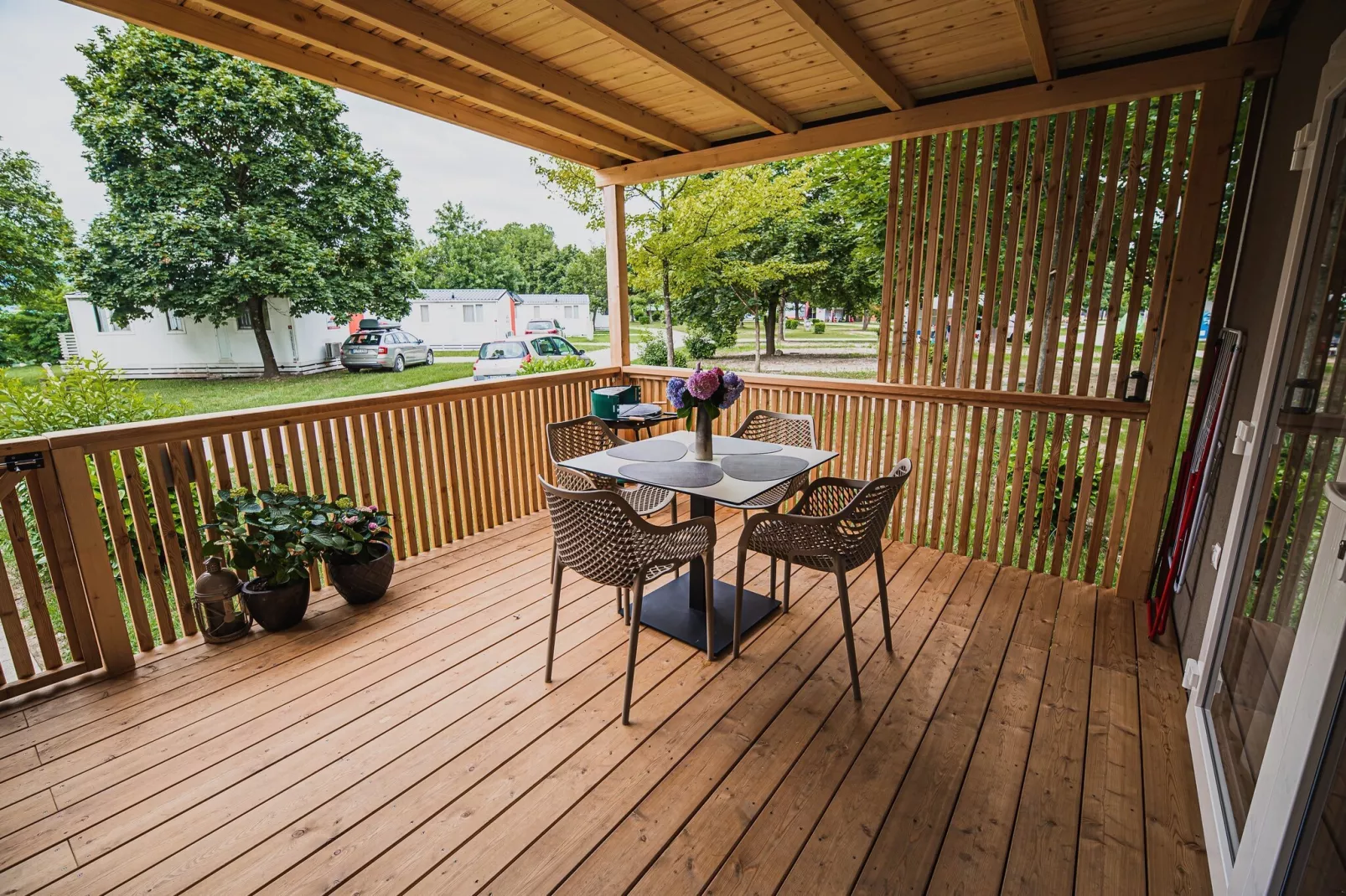 Lake Serenity Premium Mobile Homes with Thermal Riviera Tickets - Three Bedroom Mobile Home 15\/029 - Terras