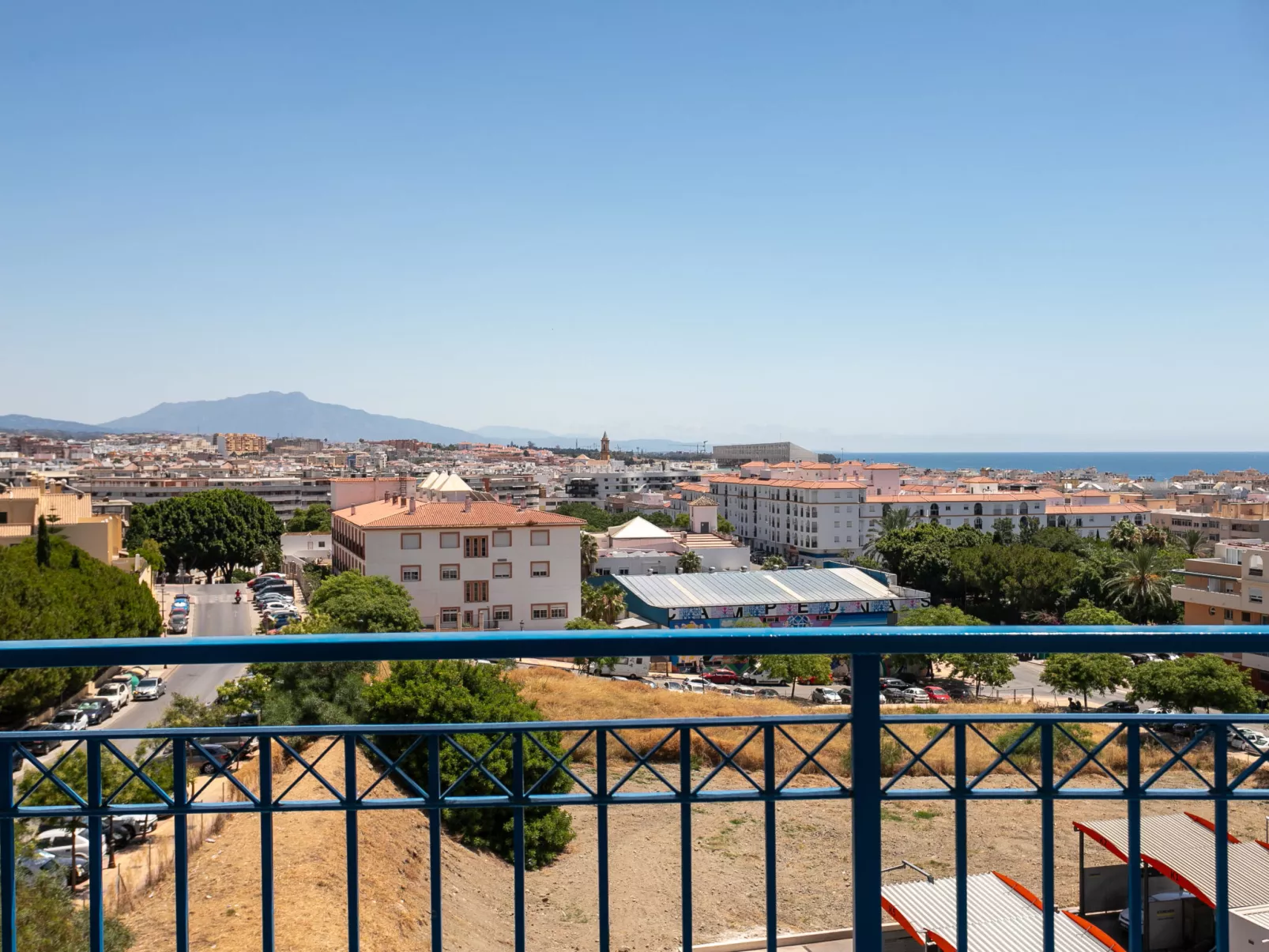 Urban Nest Estepona-Buiten