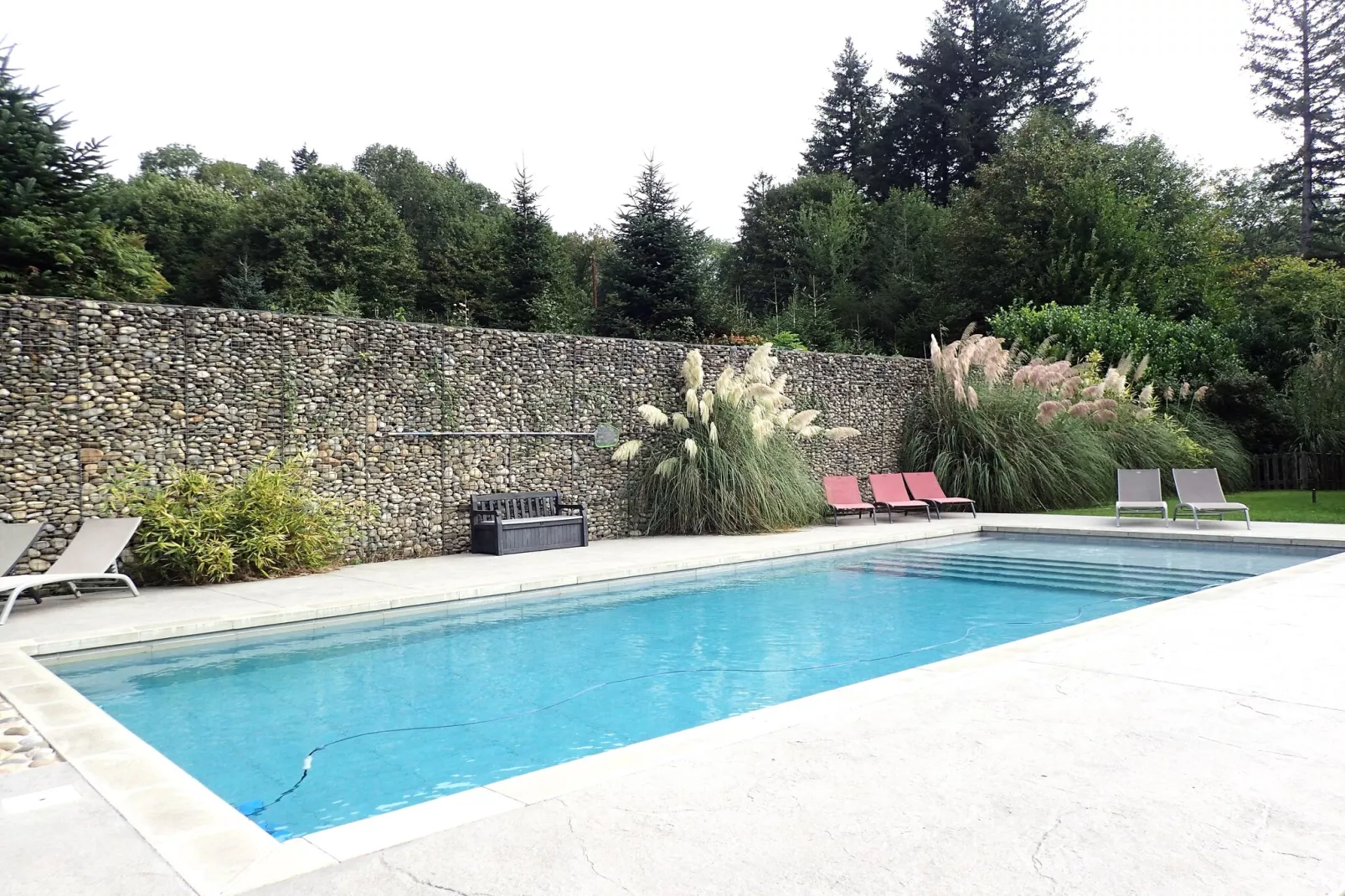 Gite du Pantouquet-Zwembad