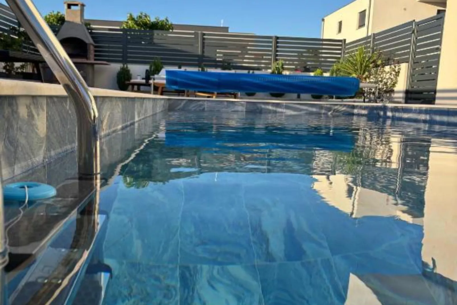 Villa With Pool-Zwembad