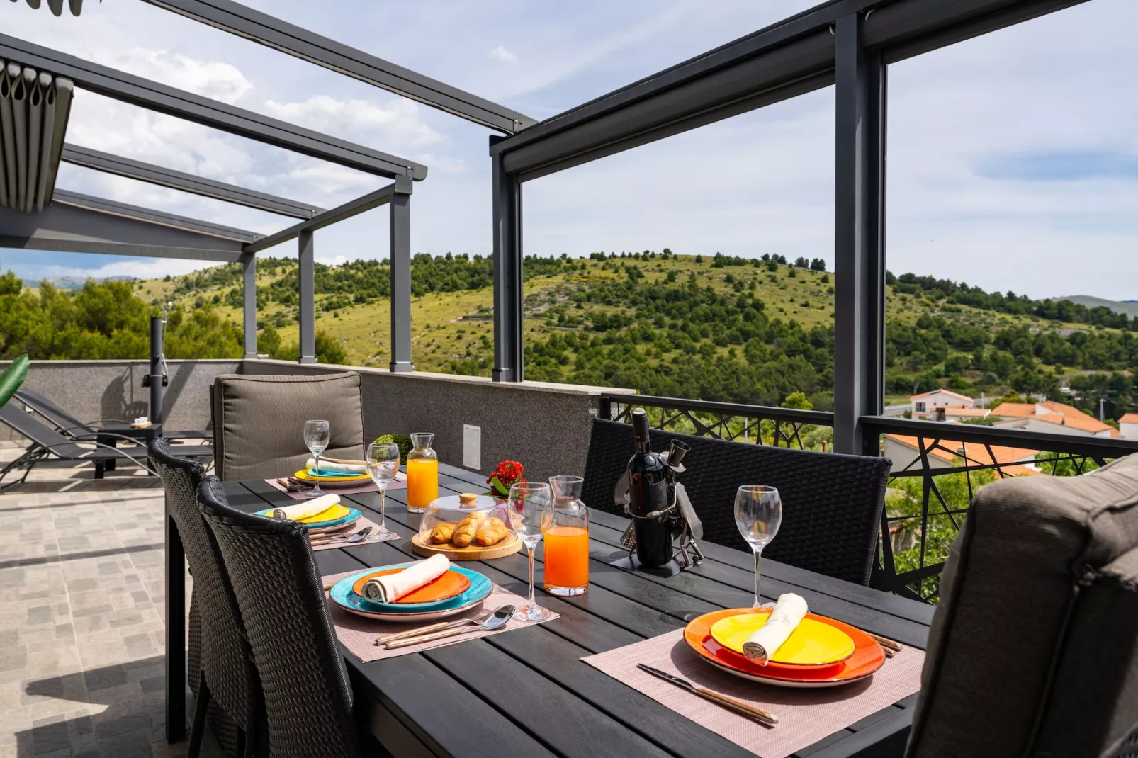 Sea view penthouse Nikita-Terrasbalkon