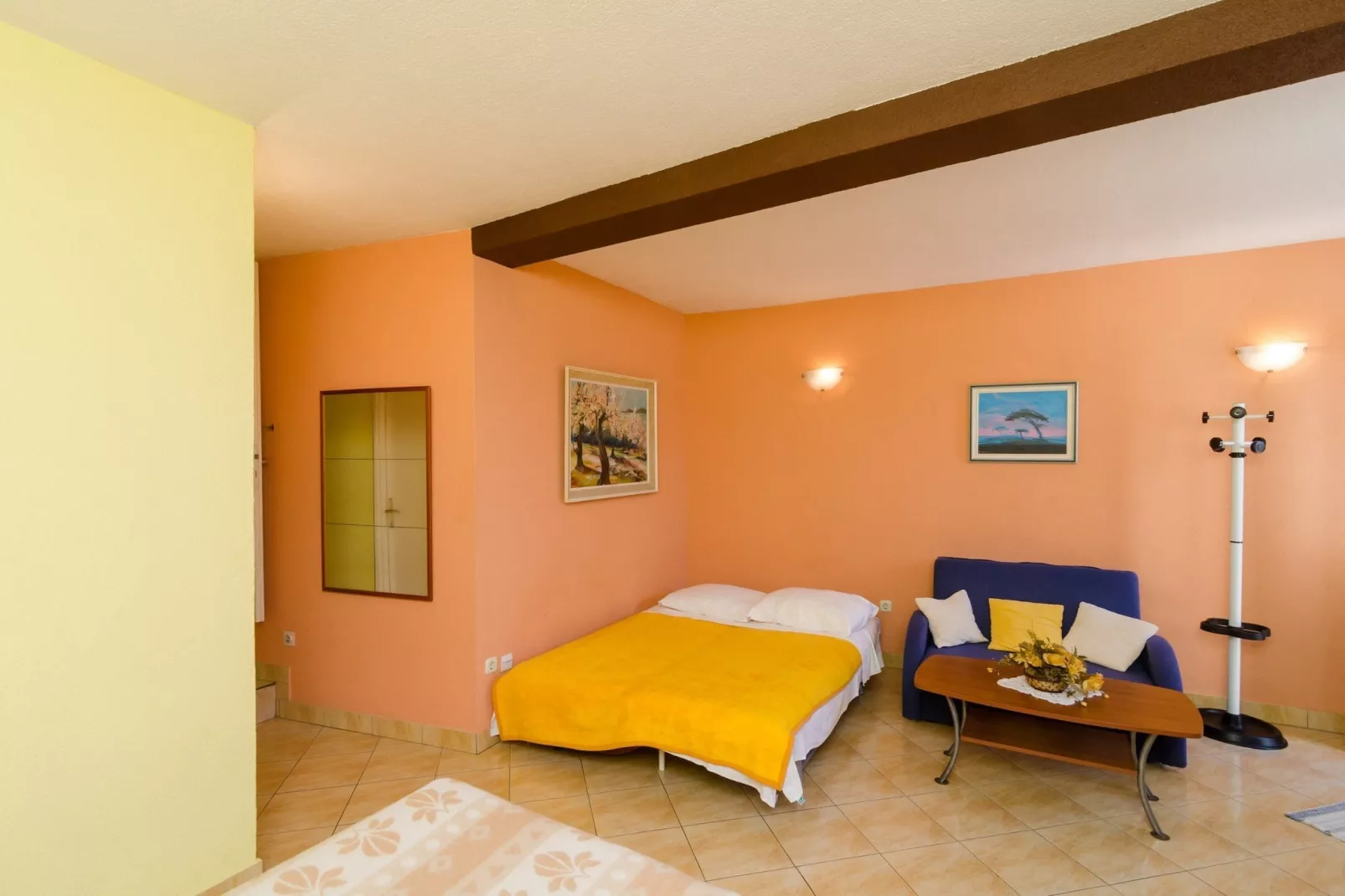 Apartment Olga - Studio Apartment with Terrace-Binnen