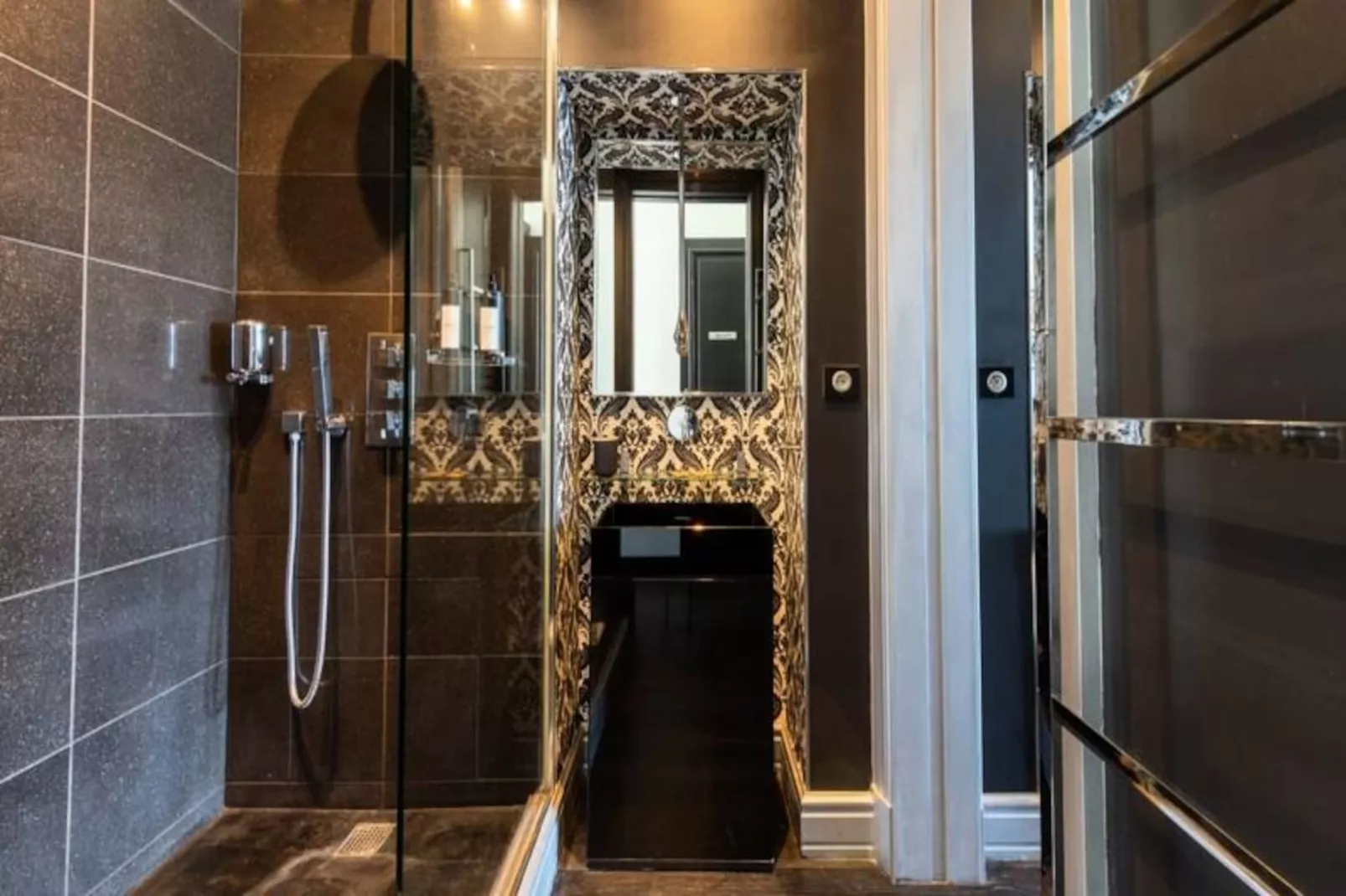 Résidence Prestige Et Confort Face Au Palais Des Festivals-Niet-getagd