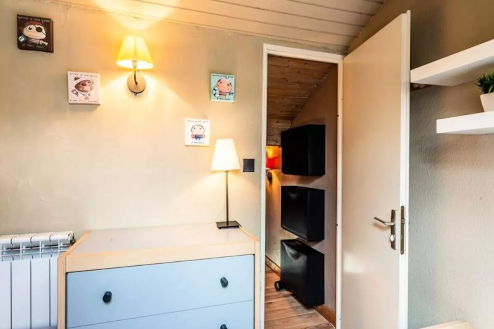 Slow Chalet Montblanc Soleil Sur Les Pistes Ascenseur Balcon, Vue, Parking-Niet-getagd