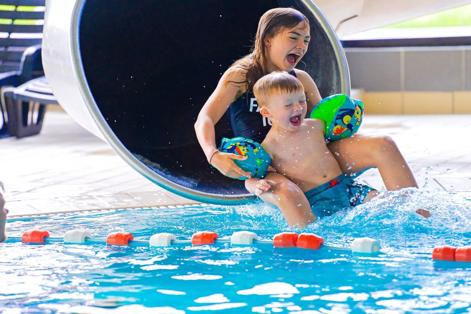 14 persoons vakantie huis op een vakantie park in Blåvand-Zwembad