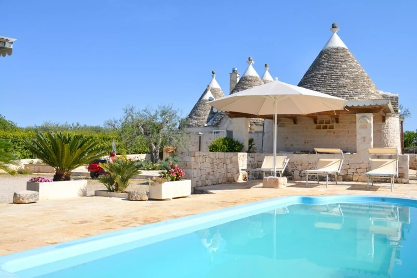 Holiday home Cisternino-Trullo Ulivo Antico-Zwembad