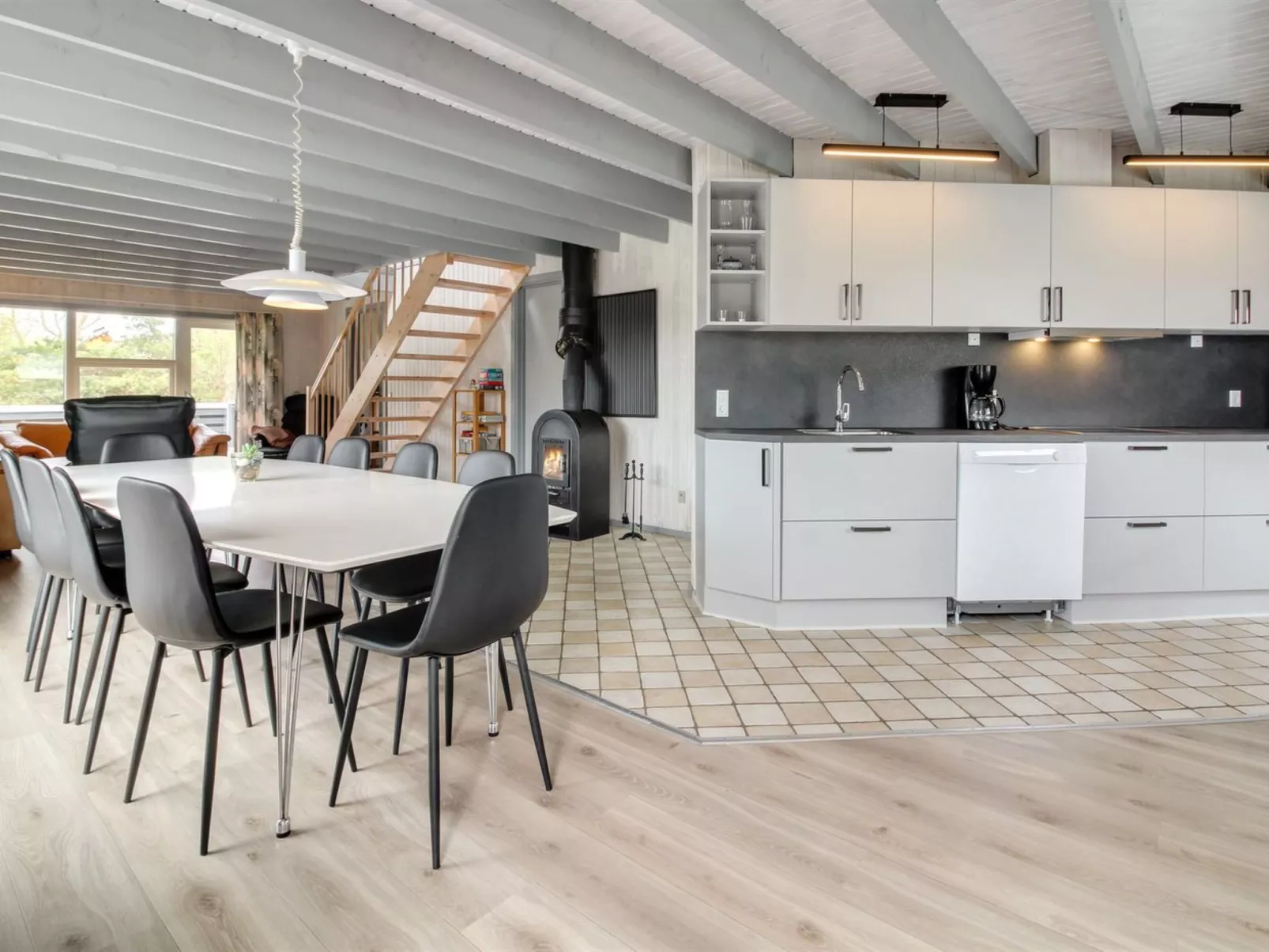 "Sunita" - 2.8km from the sea-Binnen