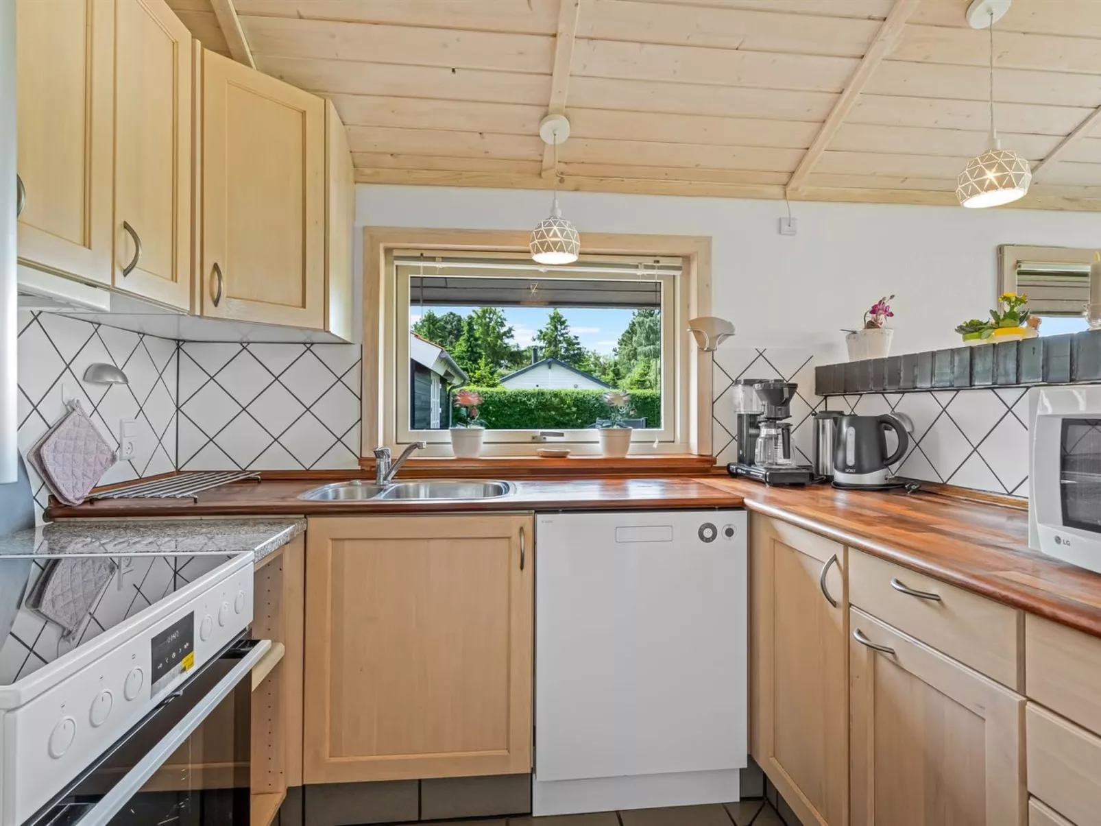 "Egino" - 1km from the sea-Binnen