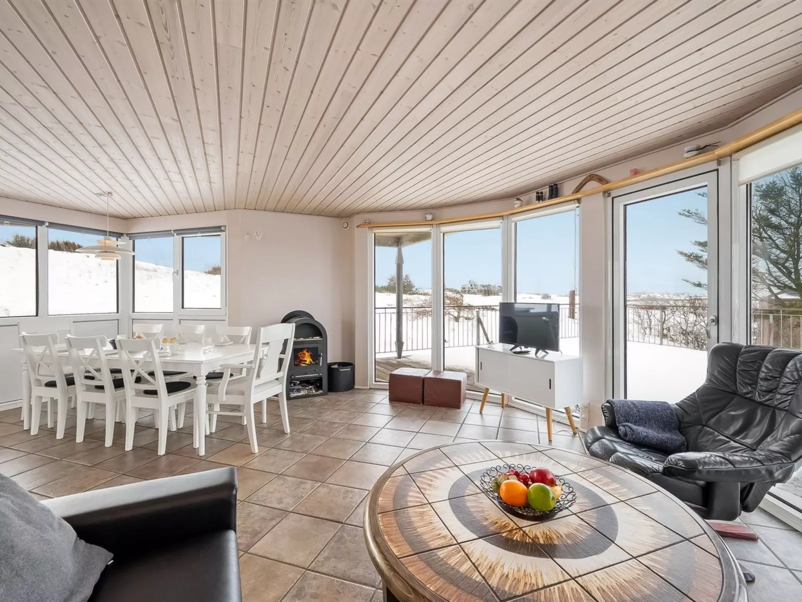 "Ginny" - 300m to the fjord-Binnen