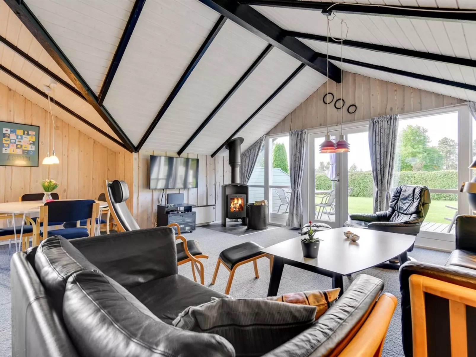 "Joona" - 600m from the sea-Binnen