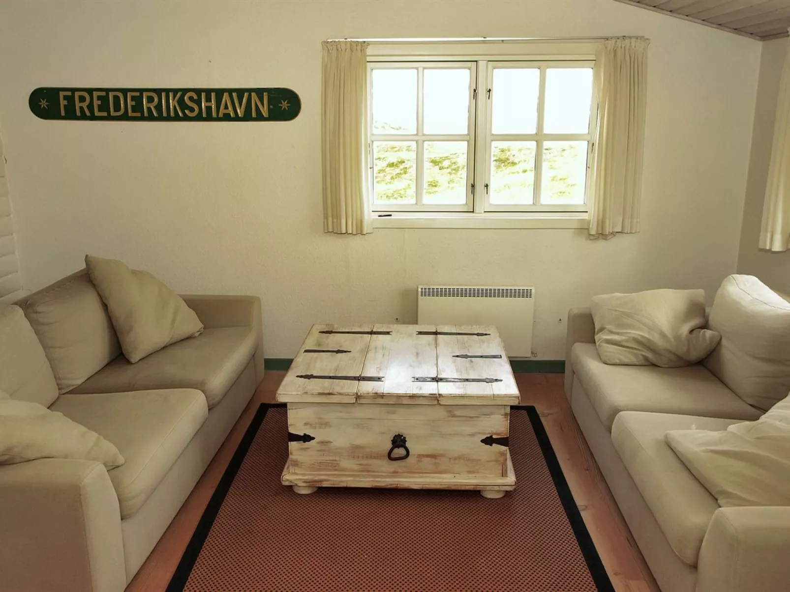 "Swanja" -  from the sea-Binnen