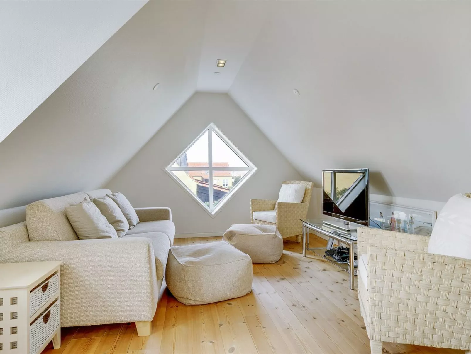 "Hialmar" - 400m from the sea-Binnen