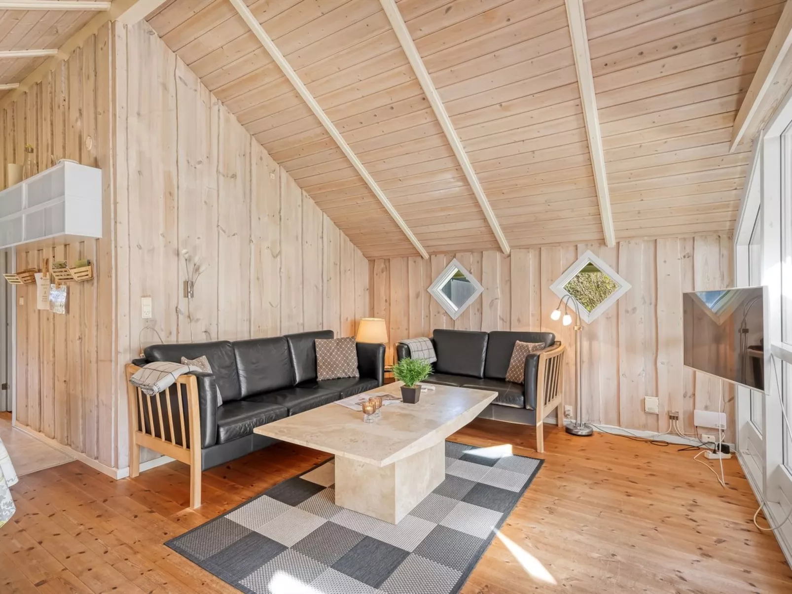 "Snefrid" - 12km from the sea-Binnen