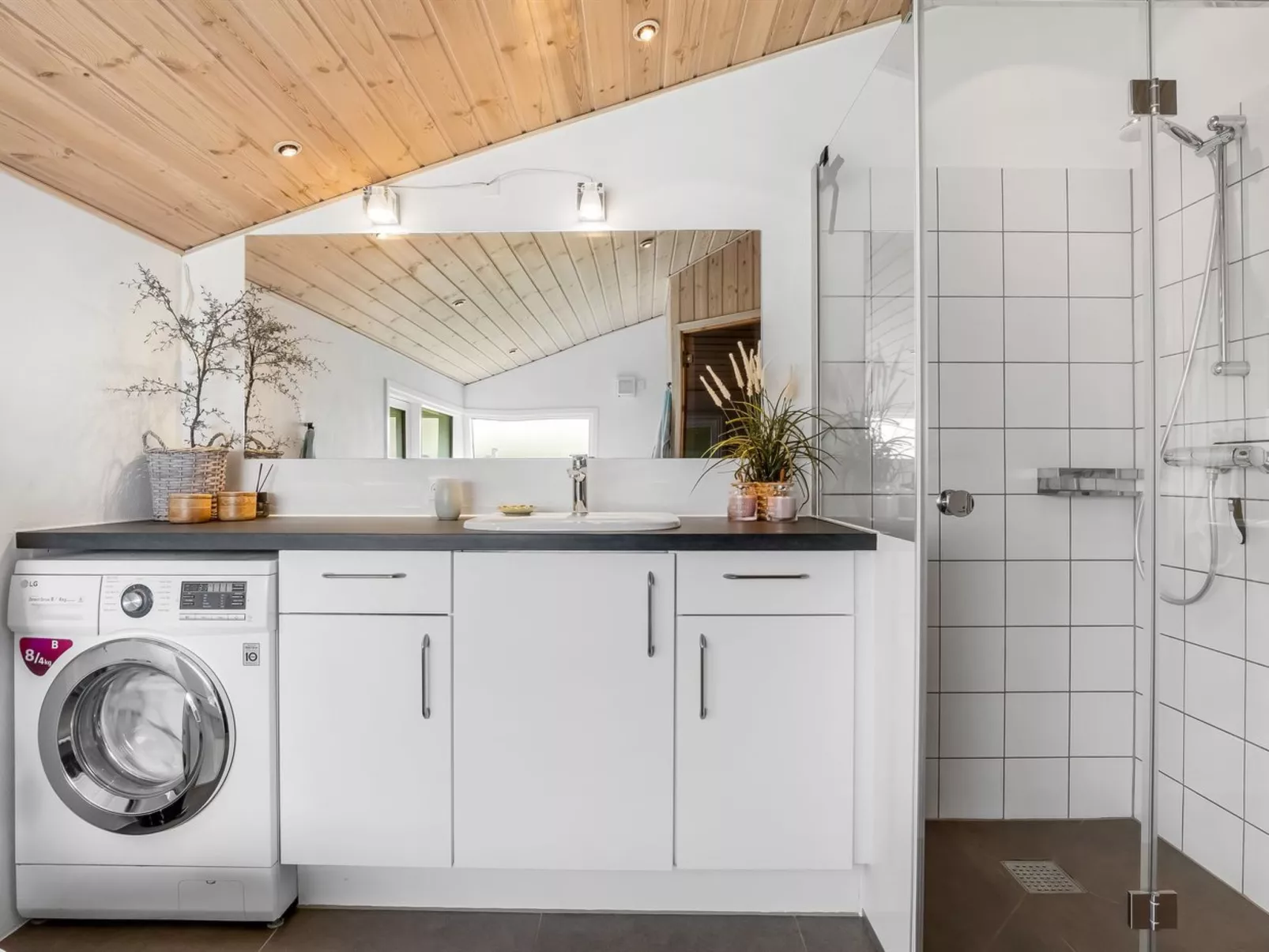 "Idalia" - 125m from the sea-Binnen