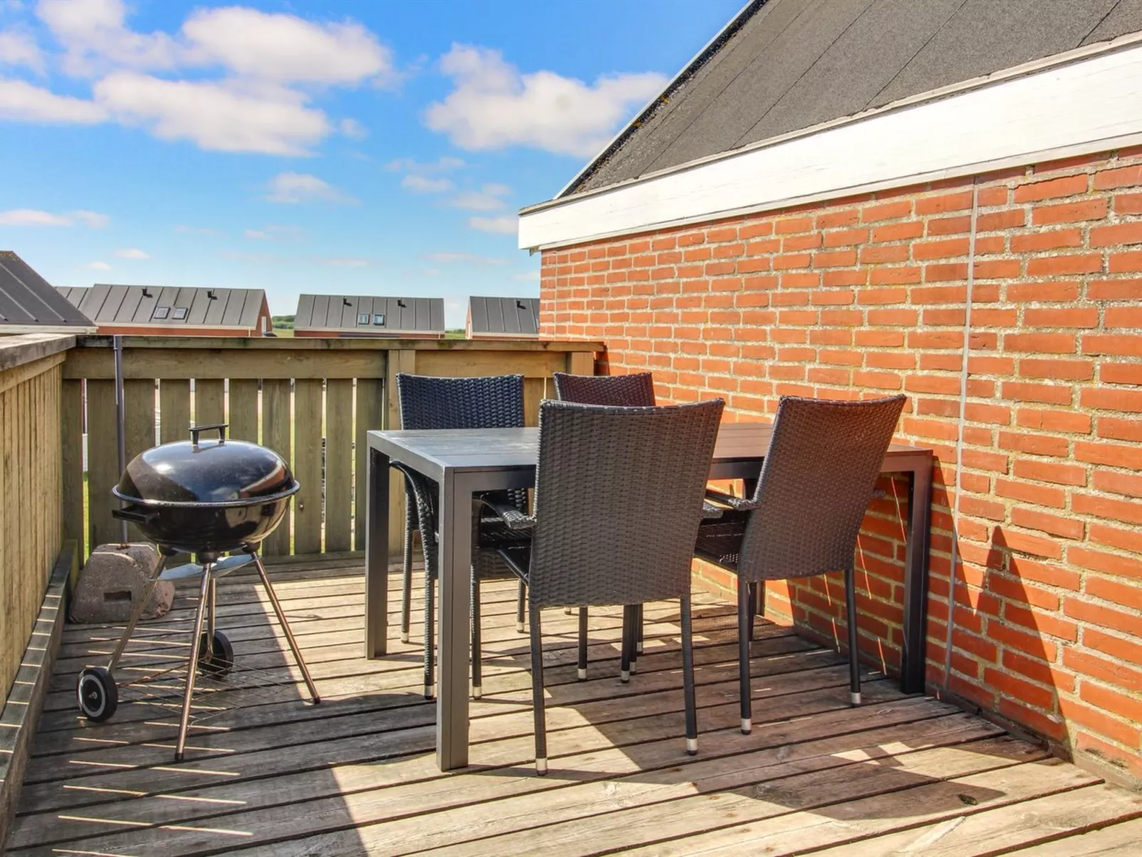 "Rauha" - 2.3km from the sea-Buiten