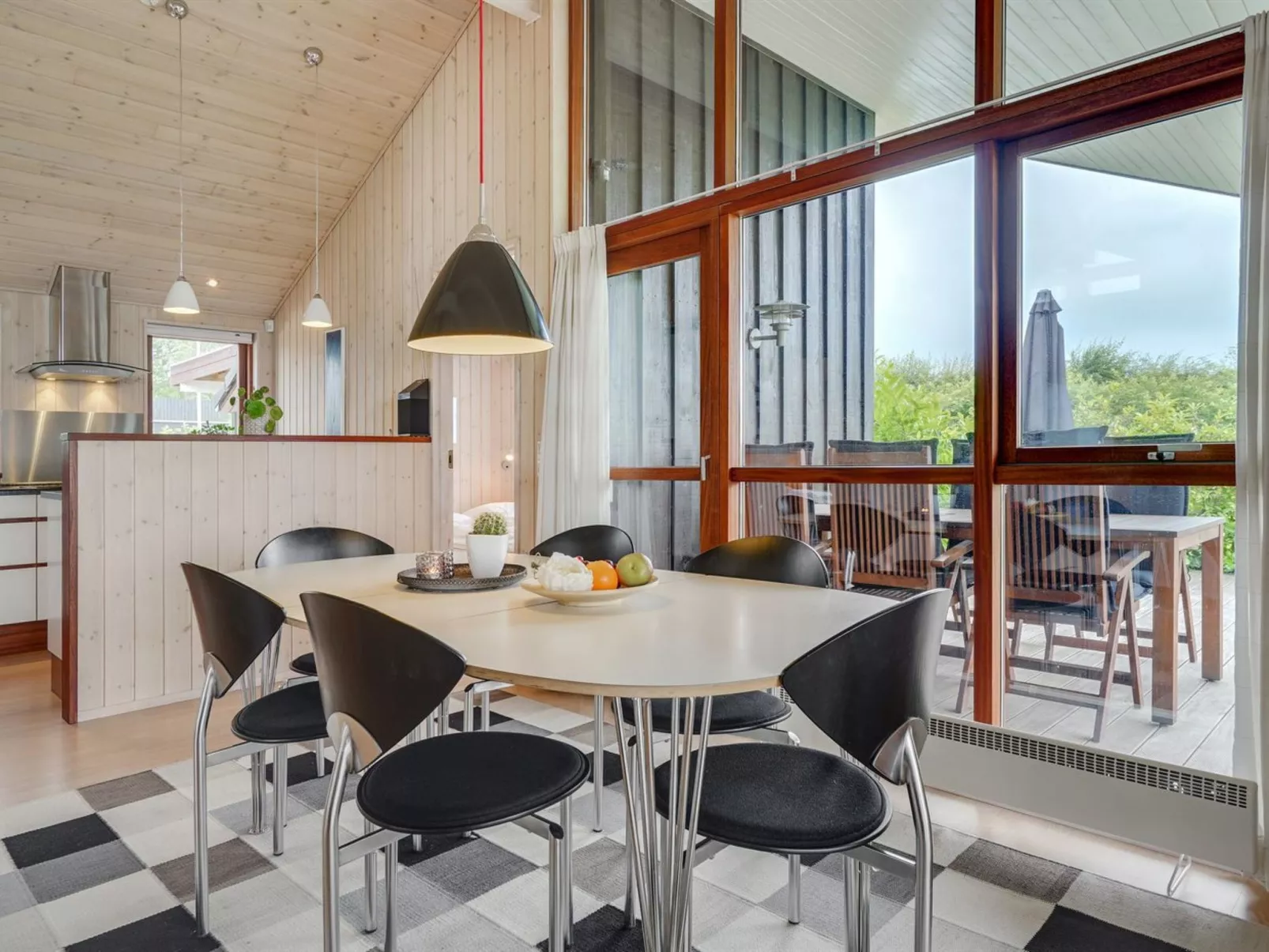 "Juliana" - 400m from the sea-Binnen