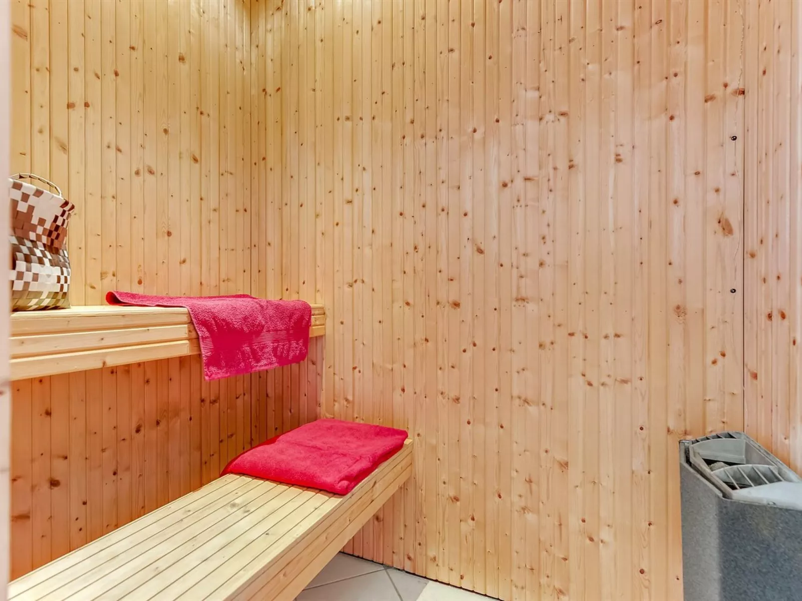 "Hvenild" - 800m from the sea-Binnen