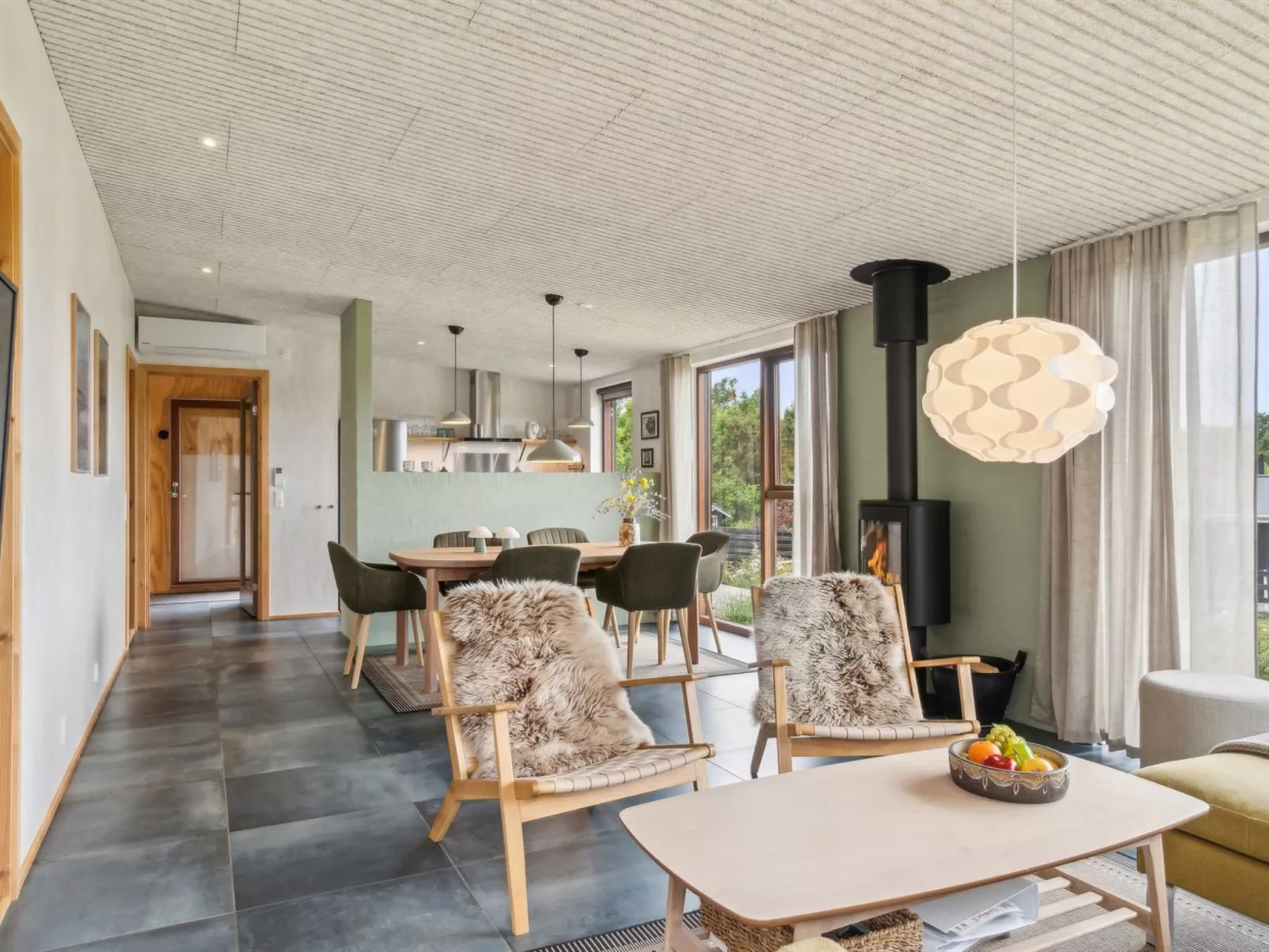 "Eila" - 400m from the sea-Binnen