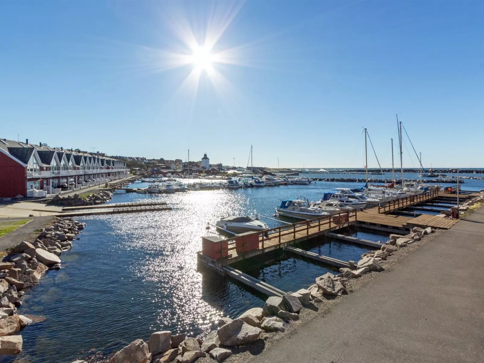 "Halldora" - 10m from the sea-Buiten