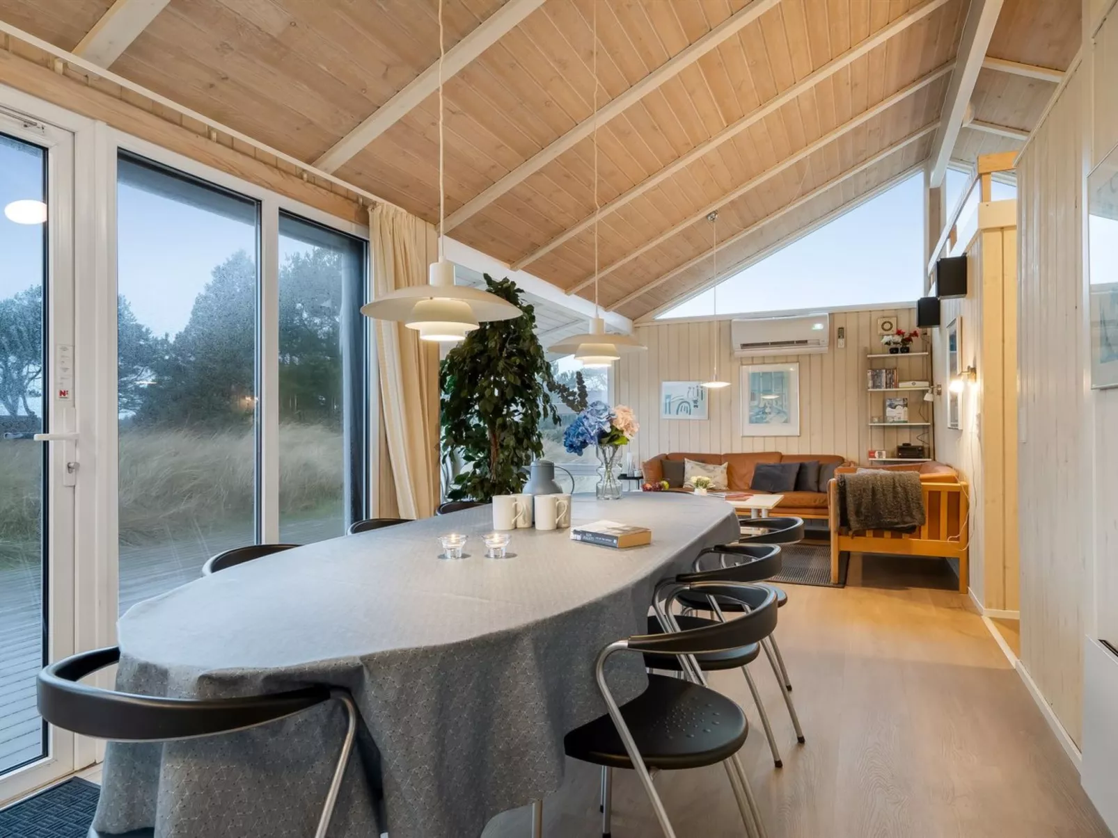 "Amadahy" - 950m from the sea-Binnen