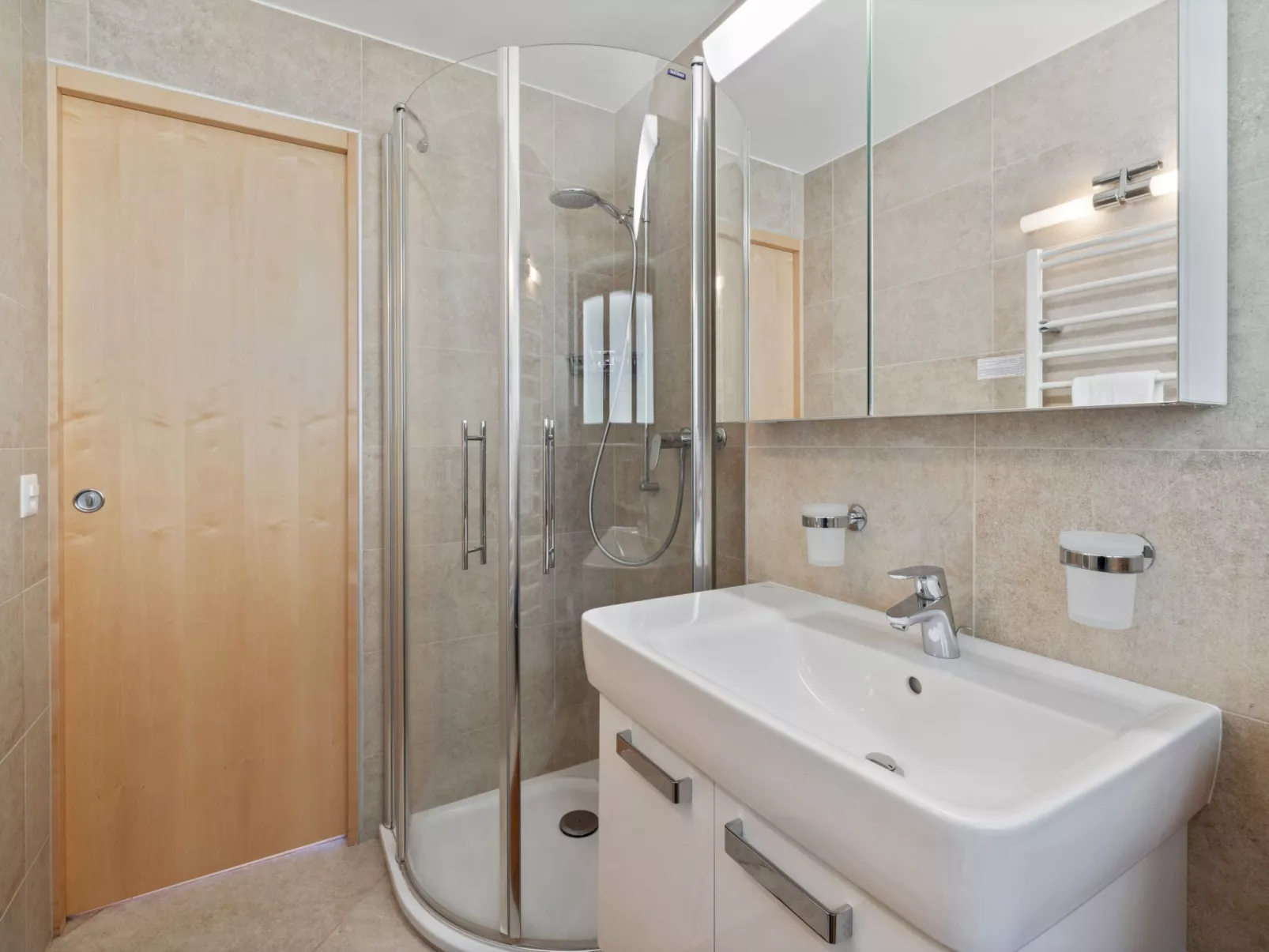 Les Aiguilles Vertes Rez inférieur-Binnen