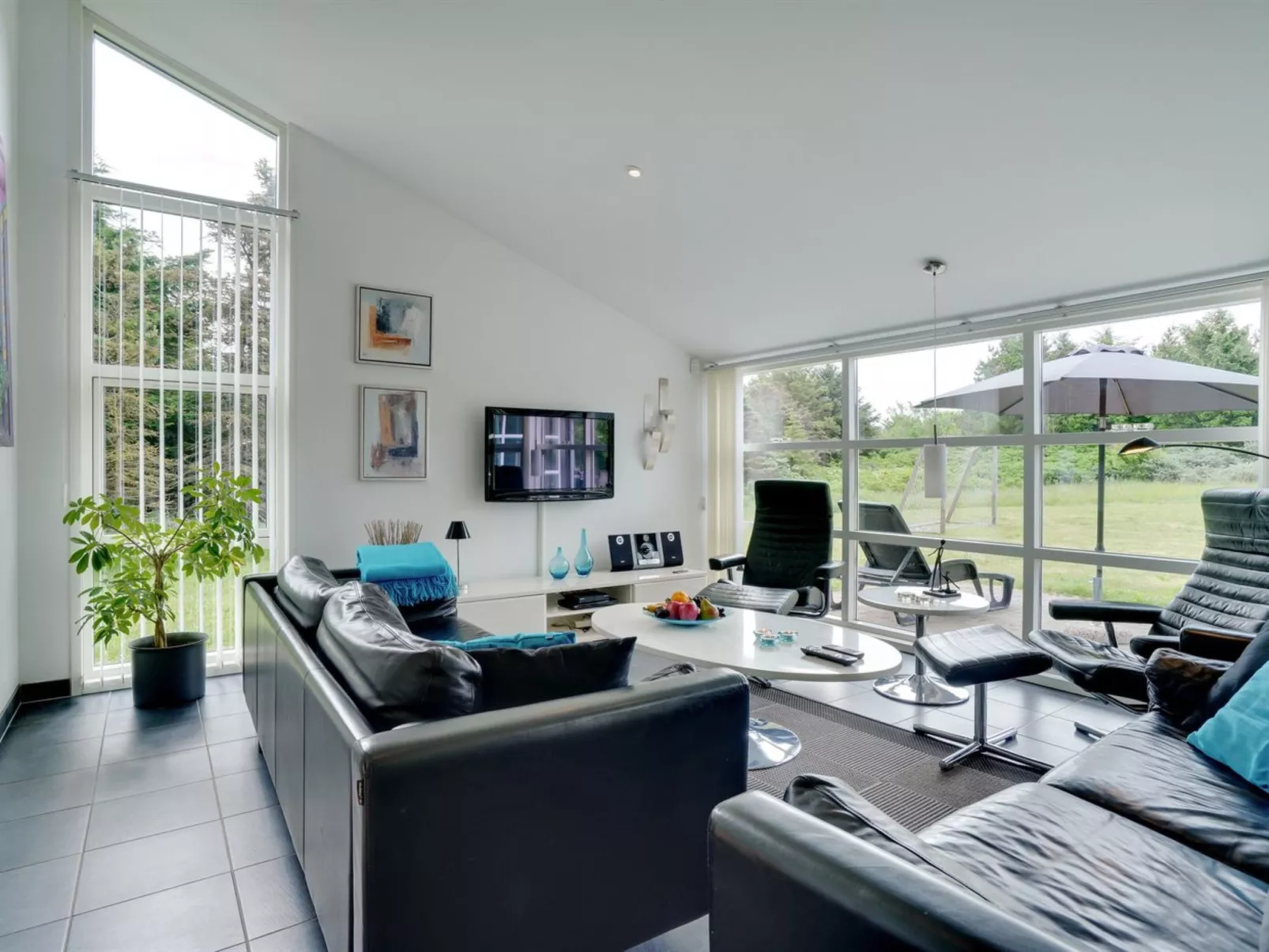 "Aiyana" - 530m from the sea-Binnen