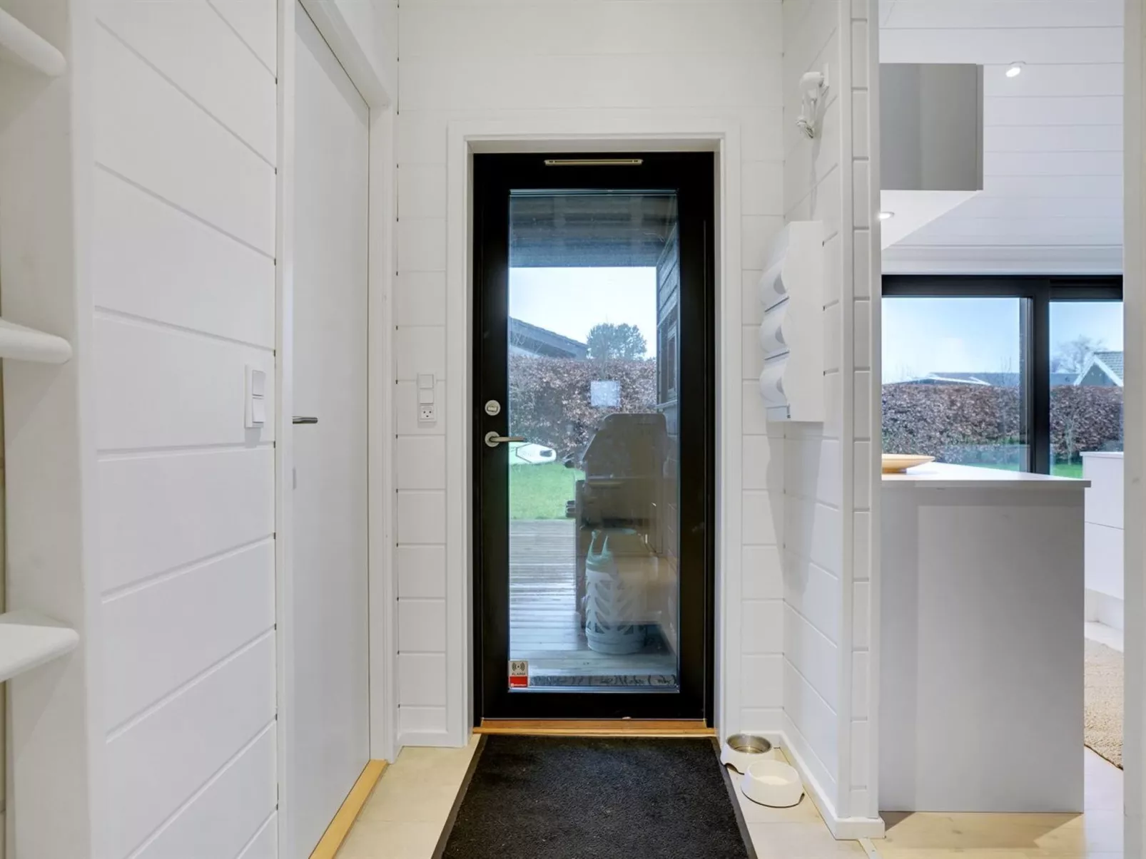 "Kjell" - 100m from the sea-Binnen