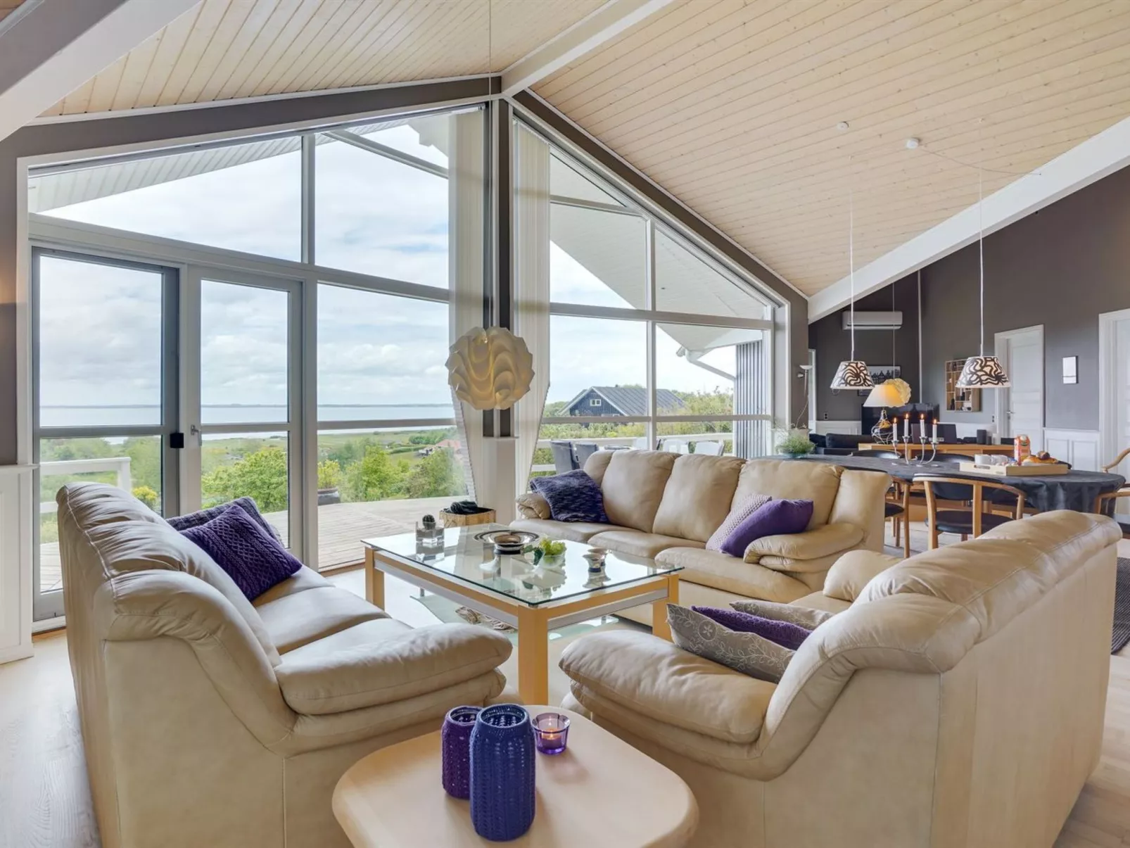 "Regnwald" - 400m to the fjord-Binnen