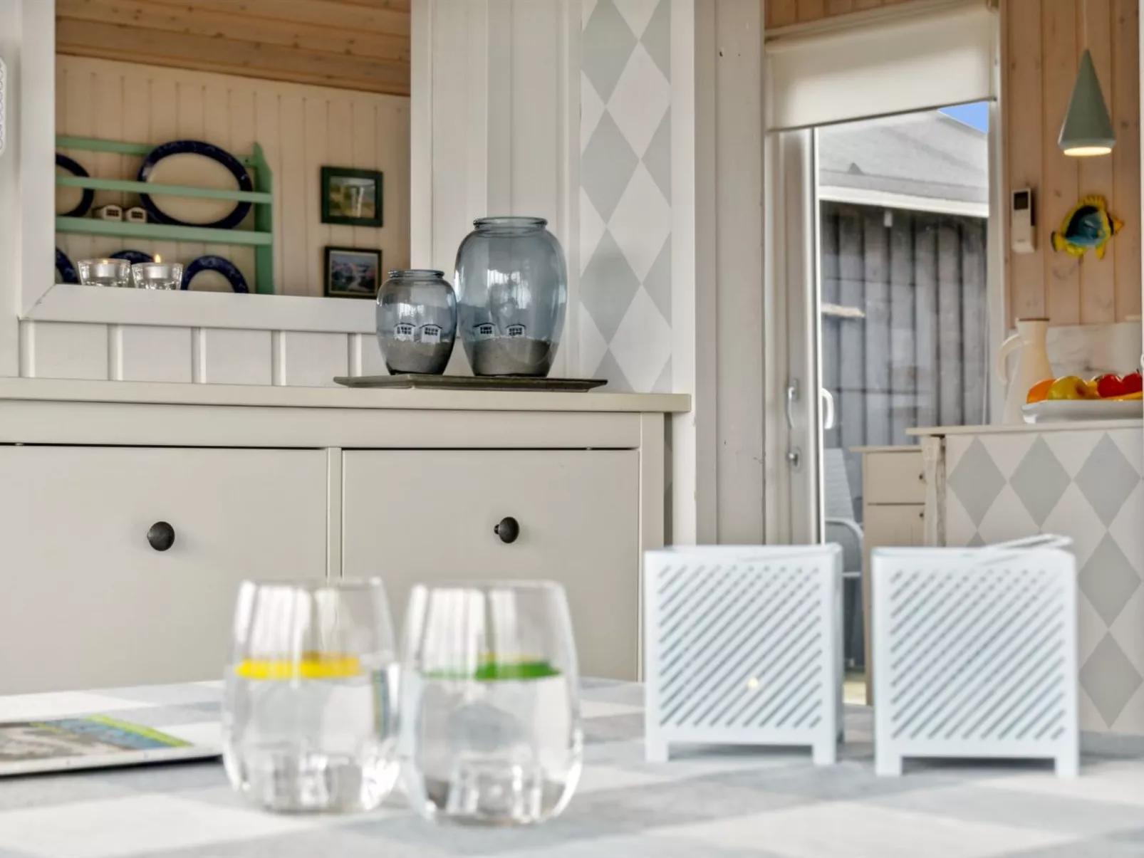 "Aruna" - 200m from the sea-Binnen