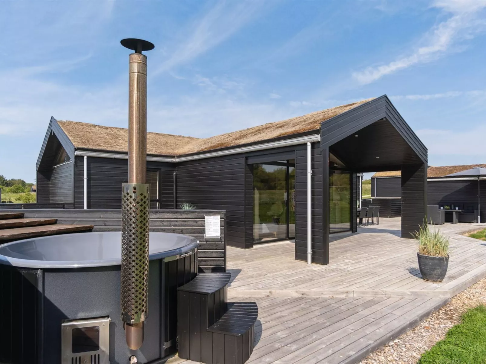 "Dyke" - 1.5km from the sea-Buiten