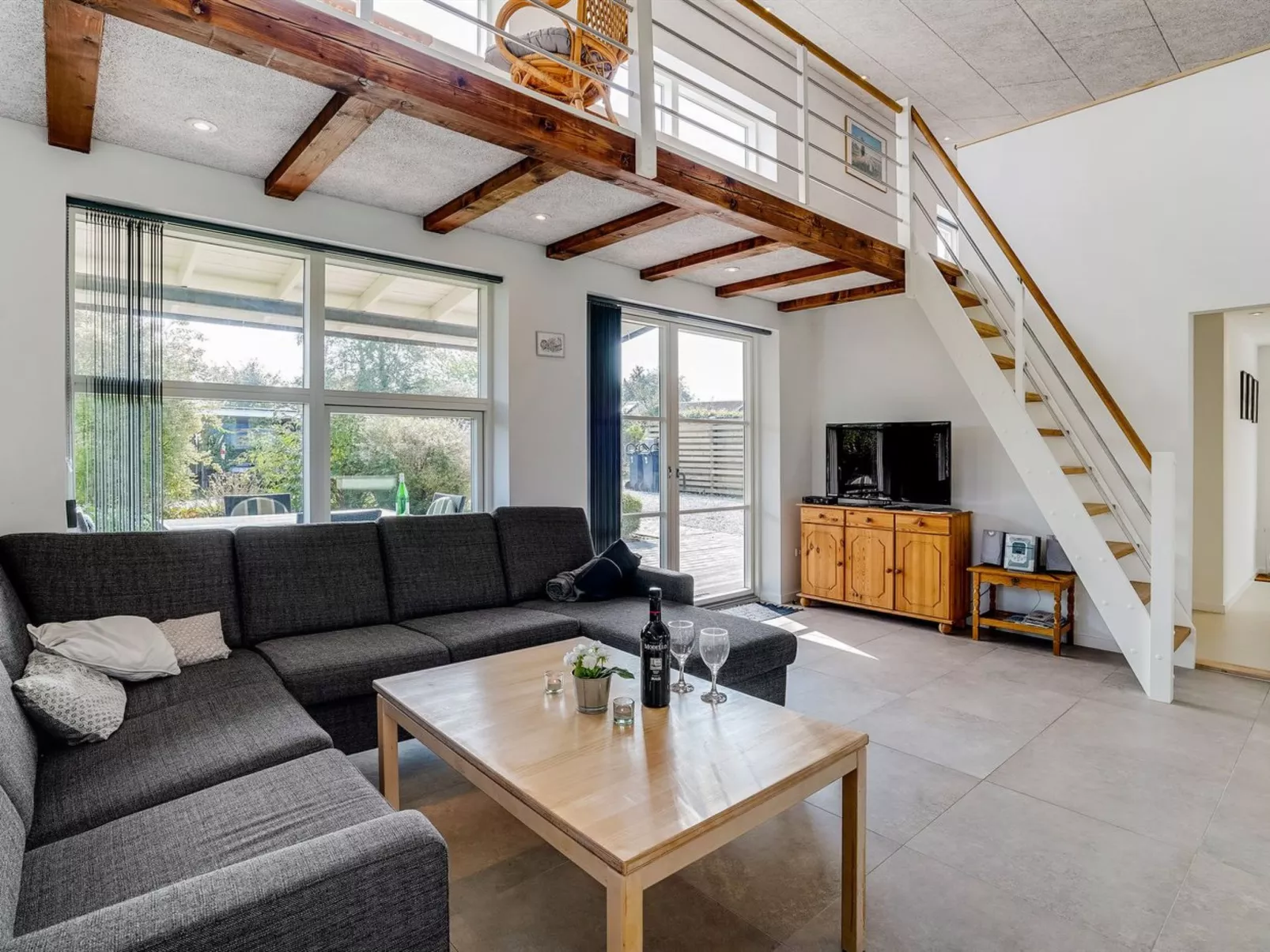 "Ilkka" - 175m from the sea-Binnen