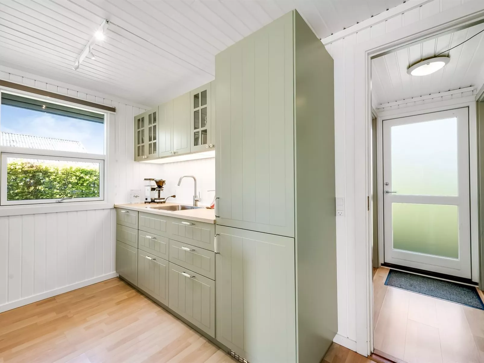 "Raisa" - 200m to the fjord-Binnen