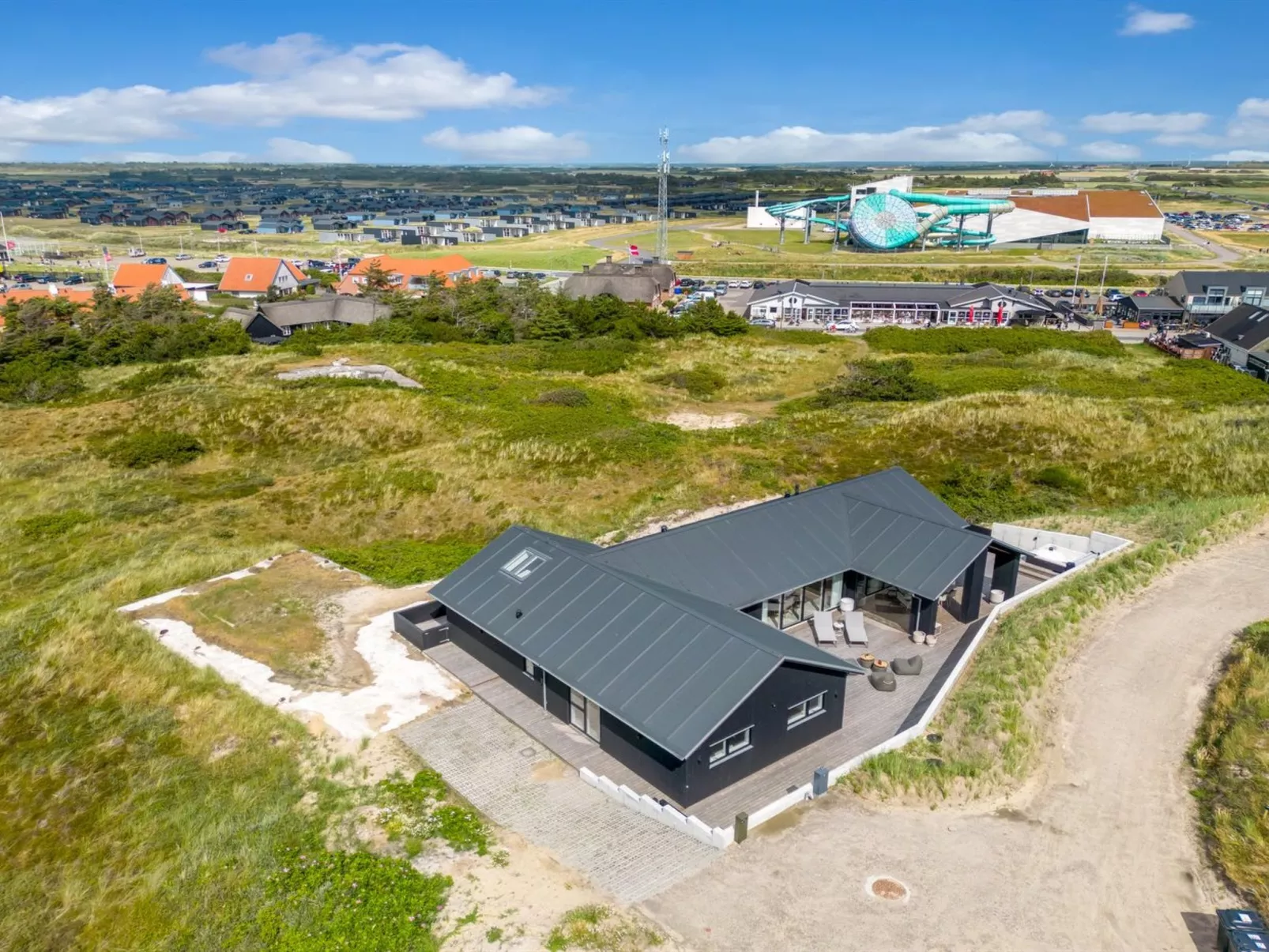 "Maximiliane" -  from the sea-Buiten