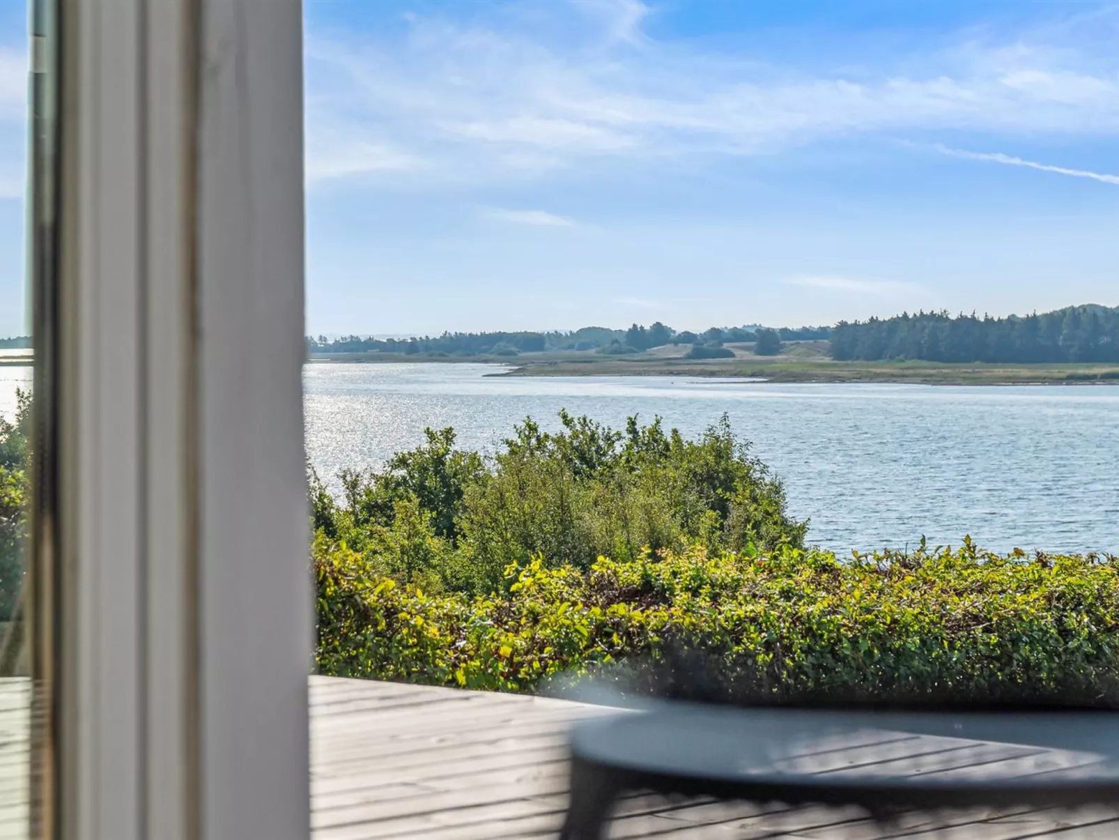 "Peetu" - 200m to the fjord-Buiten