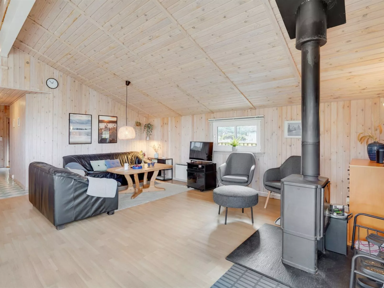 "Melanie" - 950m from the sea-Binnen