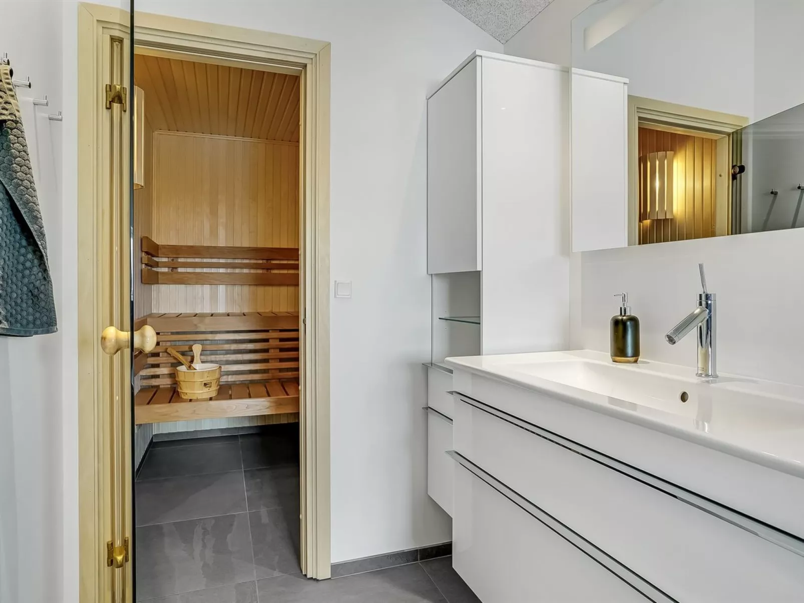 "Fegge" - 1.5km from the sea-Binnen