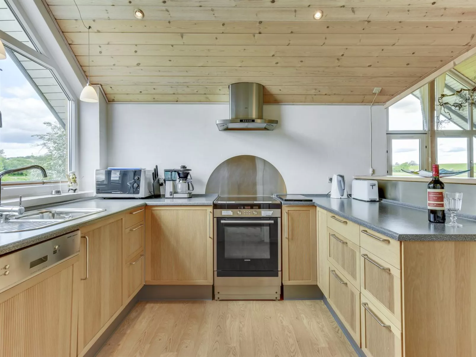 "Sigbritt" - 100m from the sea-Binnen