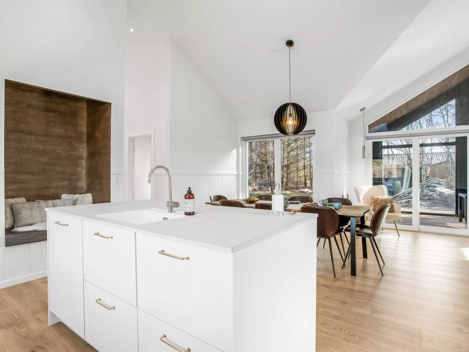 "Edmond" - 995m from the sea-Binnen