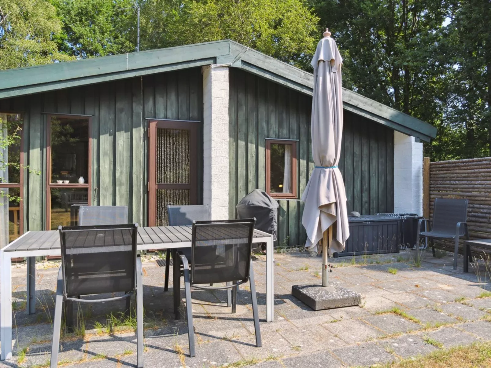 "Matta" - 800m from the sea-Buiten