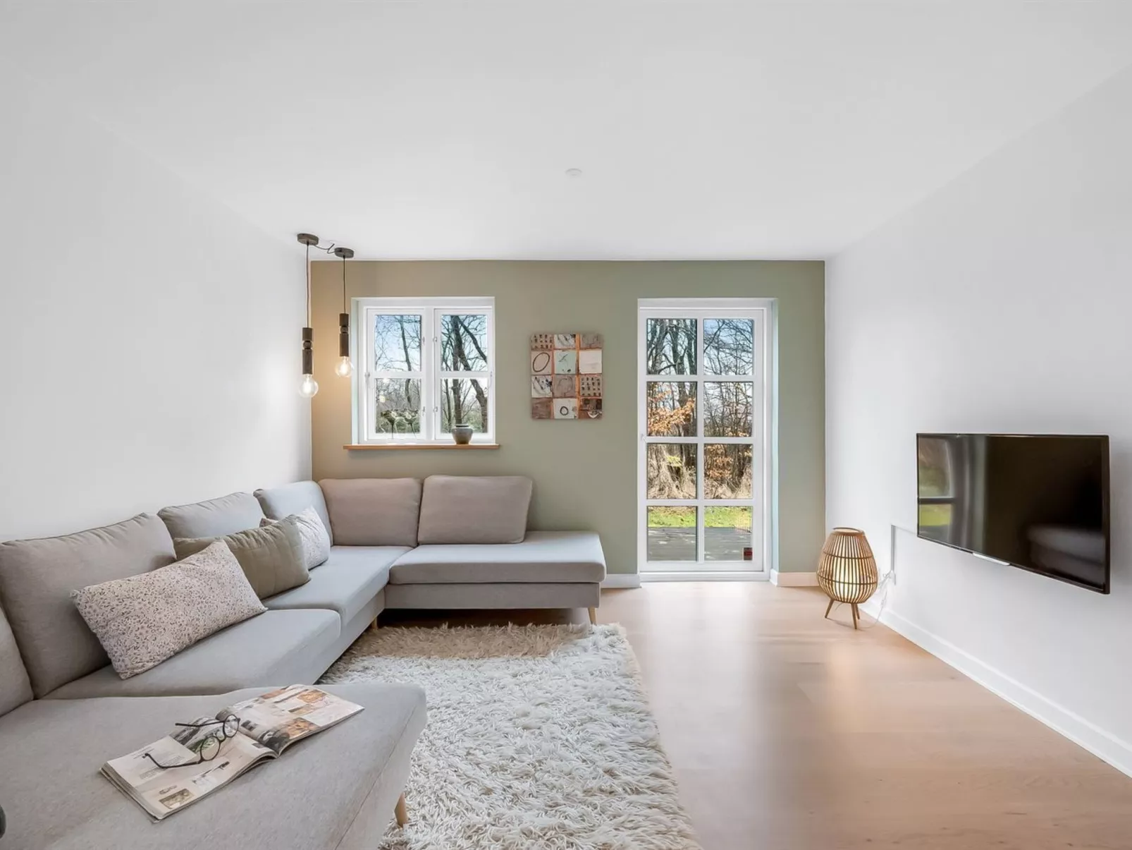 "Mandana" - 10km to the fjord-Binnen