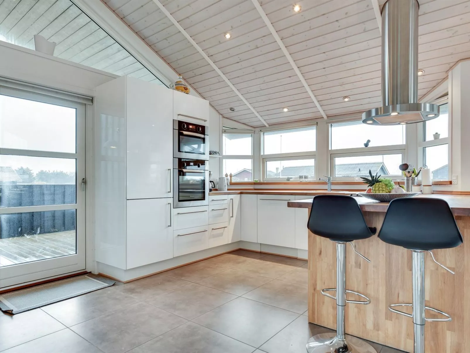 "Rodna" - 452m from the sea-Binnen