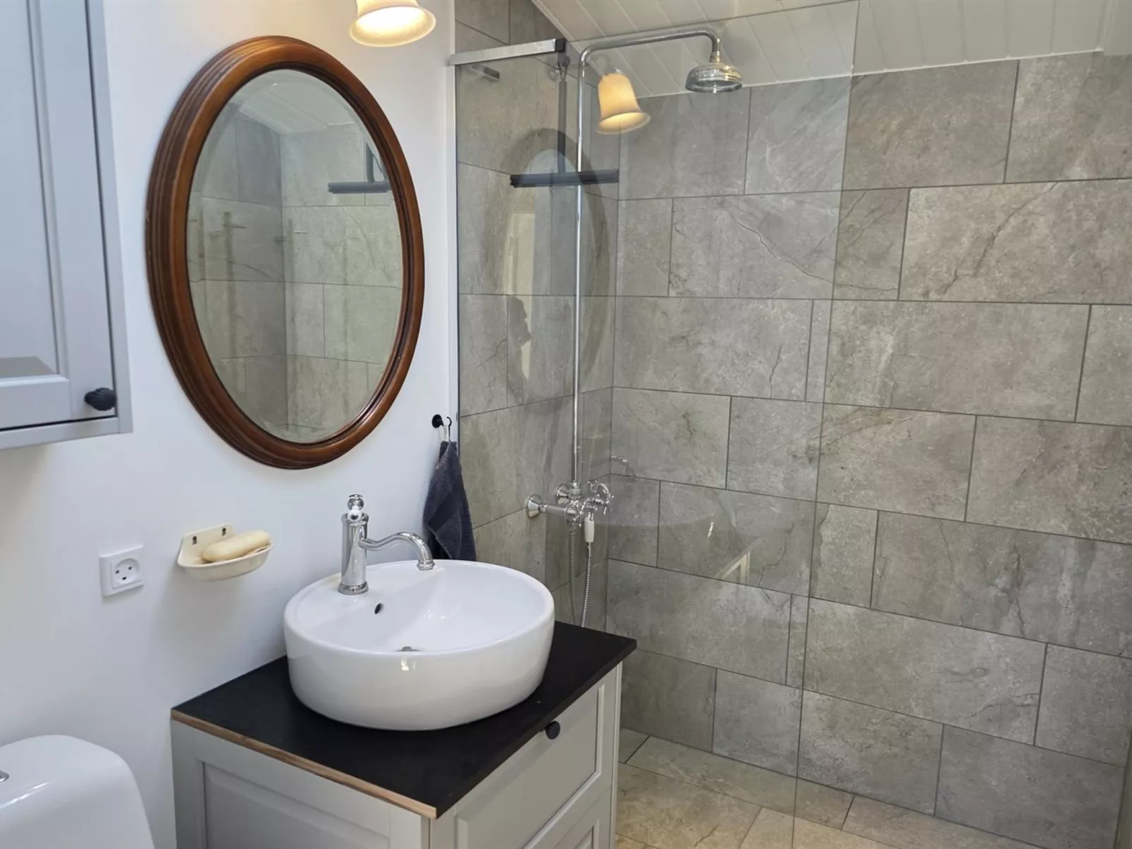 "Fjola" - 200m from the sea-Binnen